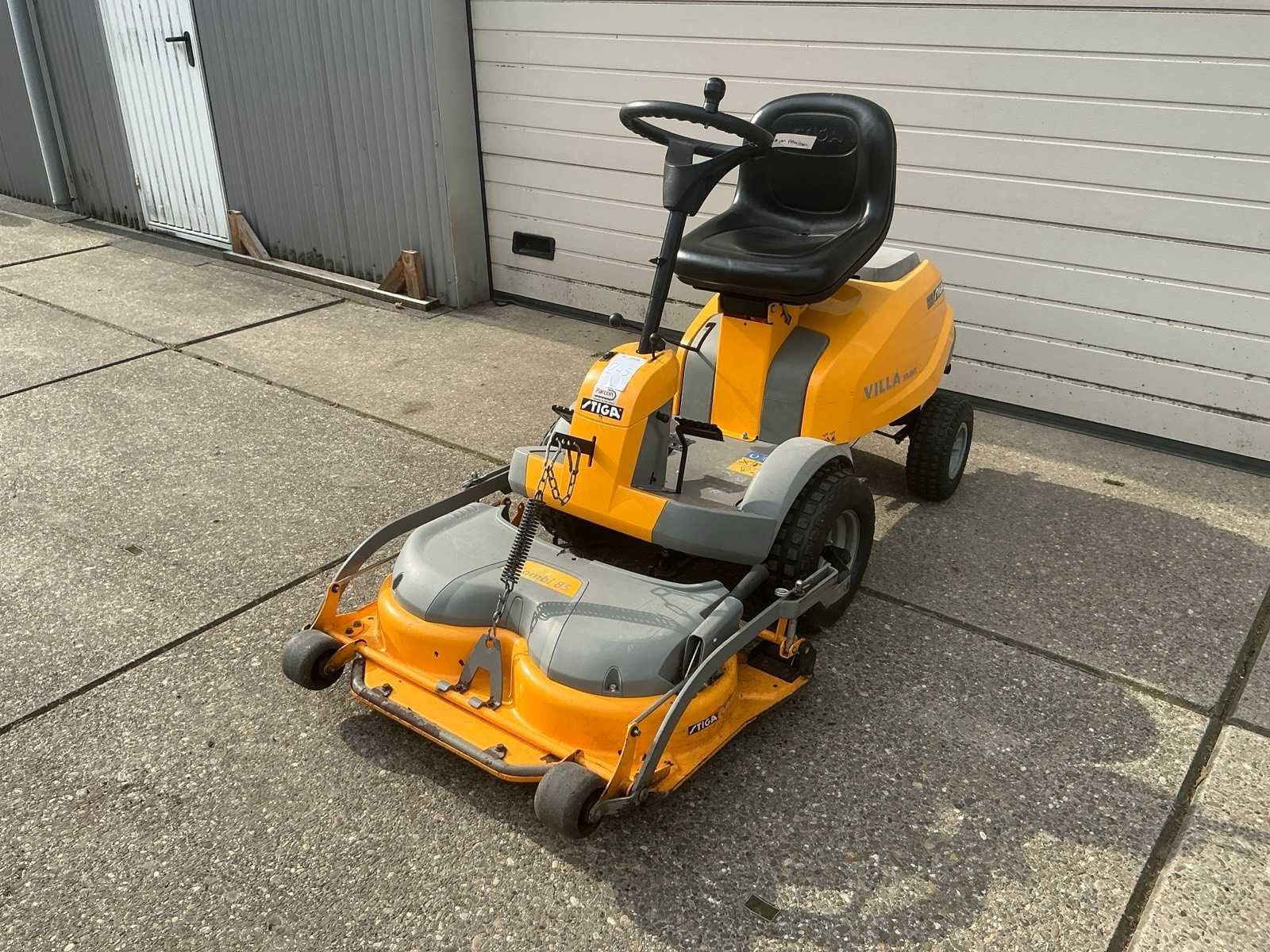 2014 Stiga V 301 Villa silent Zitmaaier, Maaier