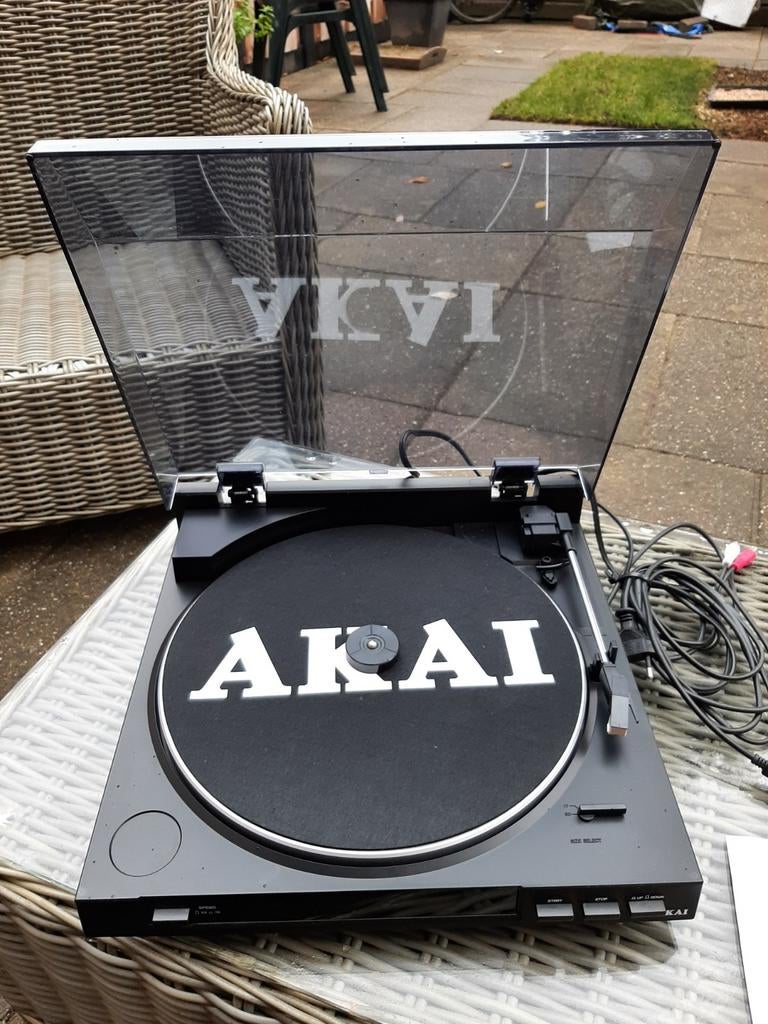 Akai ATT01U - Platenspeler met USB uitgang voor Direct Encod, Ophalen of Verzenden, Akai
