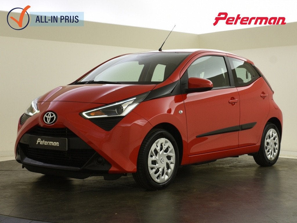 Toyota Aygo 1.0 VVT-i x-play limited | Carplay | Trekhaak |, Auto's, 12 maanden, Gebruikt, Euro 6, 4 stoelen