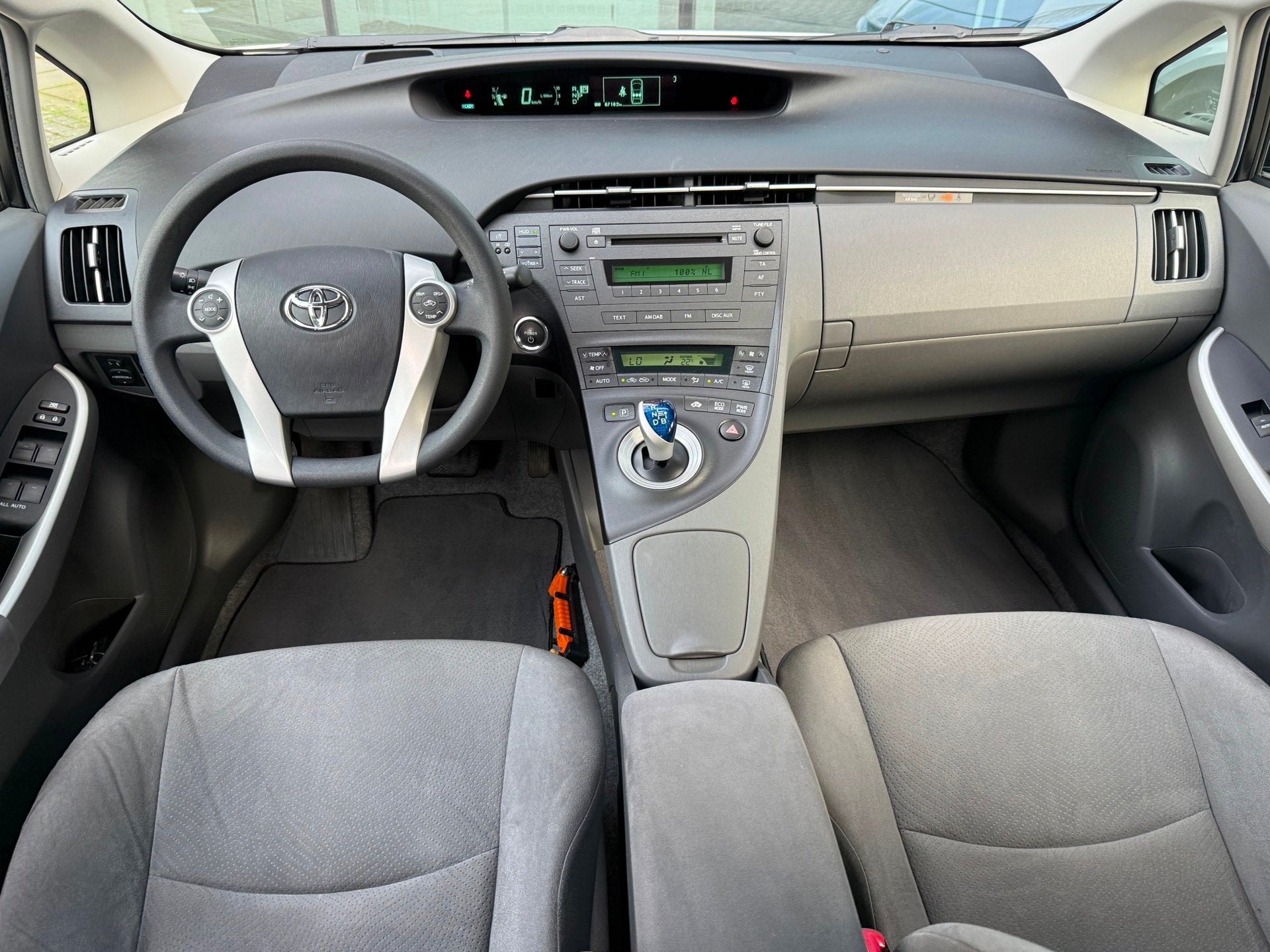 Toyota Prius 1.8 Comfort - Climate - Parkeerhulp - Trekhaak, Stof, Gebruikt, Zwart, 4 cilinders
