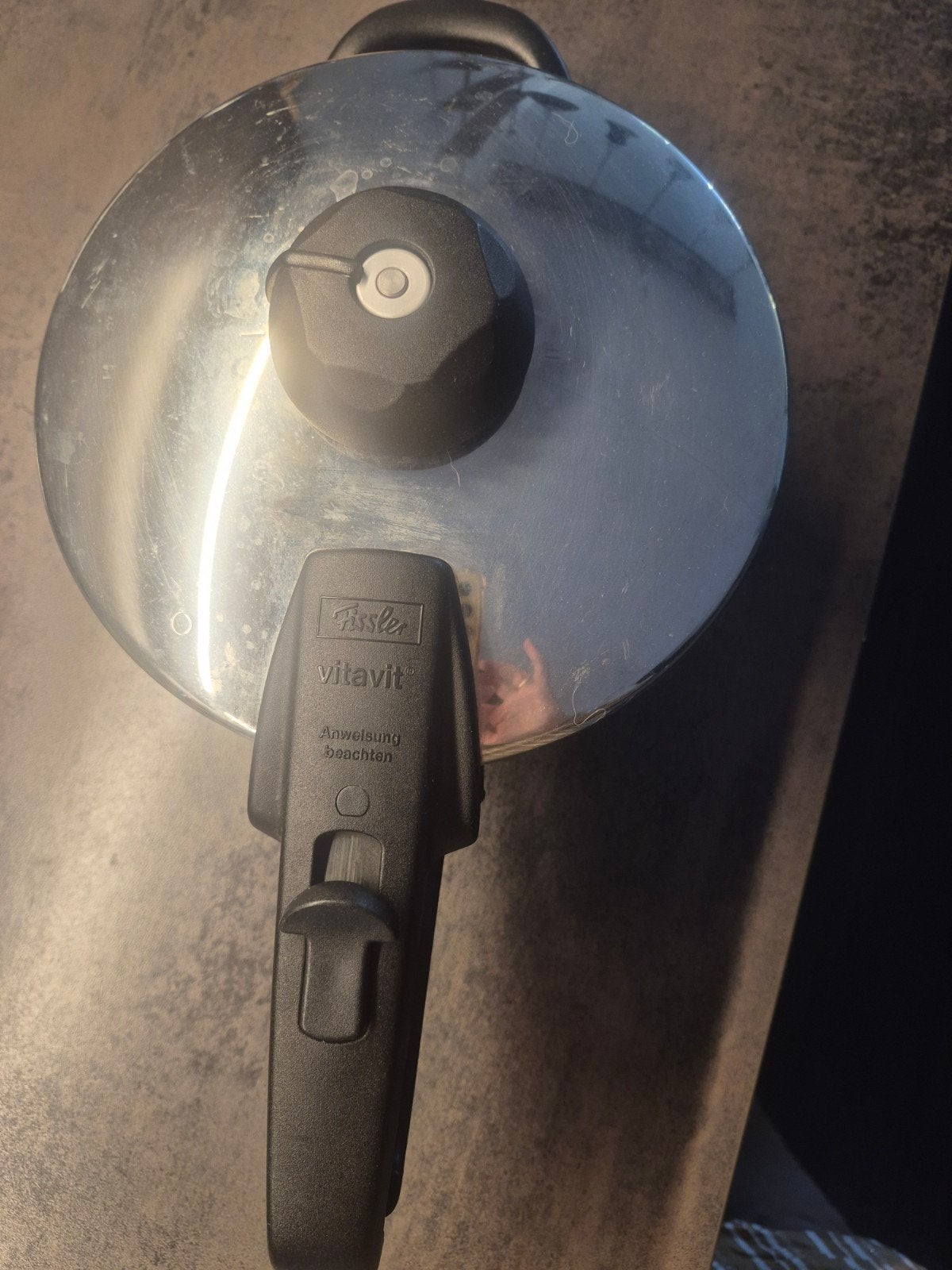 Fissler Vitavit Snelkookpan - Efficiënt en Duurzaam, Ophalen, Snelkookpan, Gebruikt, Geschikt voor inductie