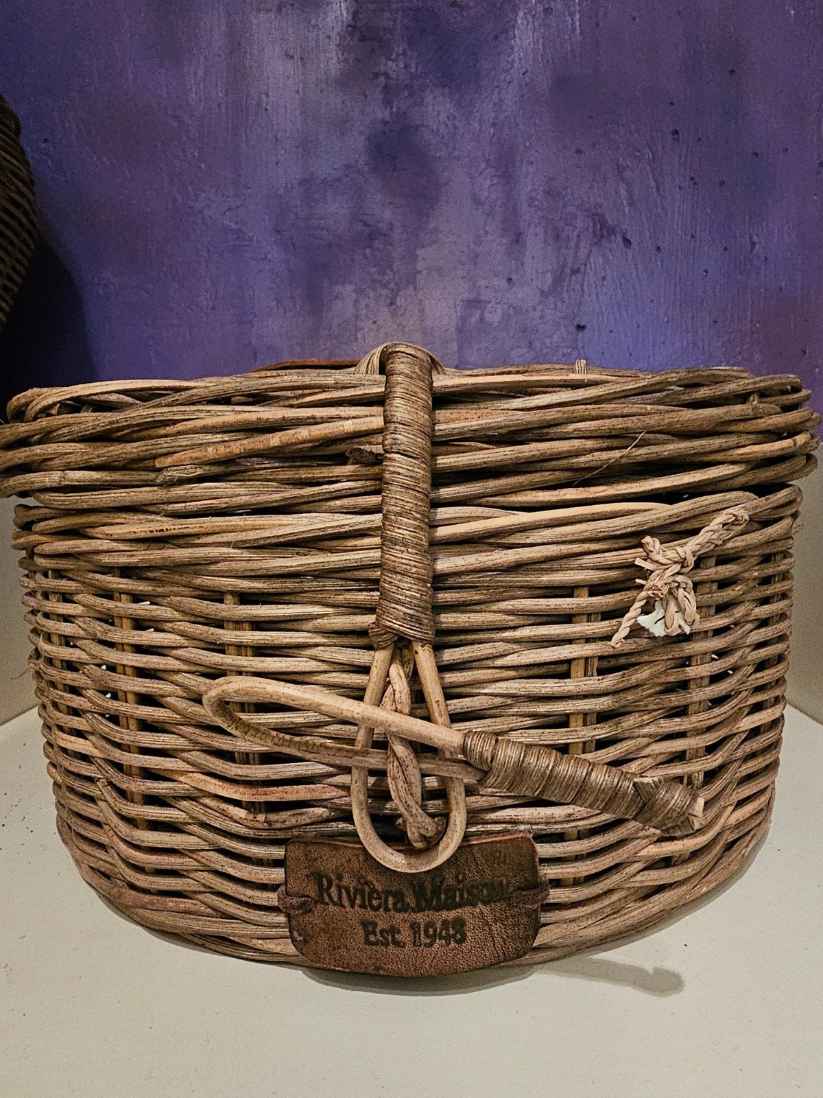 RIVIERA MAISON; MOOIE RONDE RATTAN OPBERGDOOS, Huis en Inrichting, Woonaccessoires | Schalen en Manden, Ophalen of Verzenden, Zo goed als nieuw