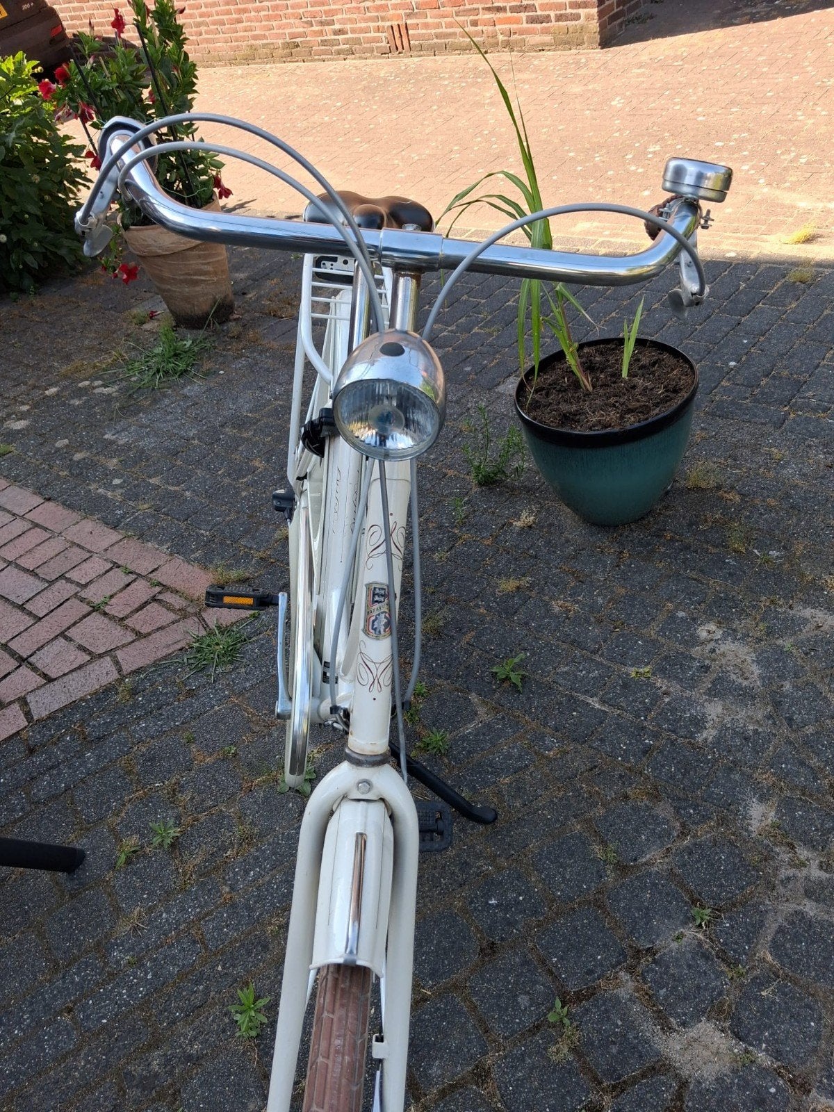 Goed onderhouden omafiets met handremmen, Fietsen en Brommers, Ophalen, Gebruikt, Velgrem, Handrem