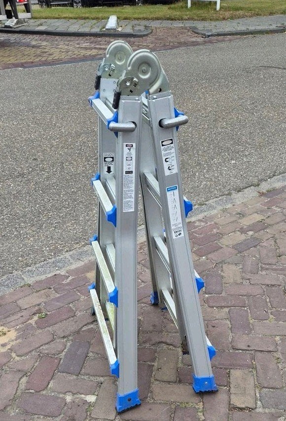Te koop trap/ladder knik ladder 12 treden, Doe-het-zelf en Verbouw, Ladders en Trappen, Ophalen, Nieuw, 2 tot 4 meter