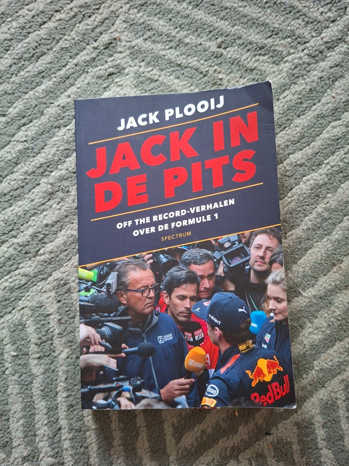 Jack in de Pits - Off the record-verhalen over de Formule 1, Boeken, Ophalen of Verzenden, Gelezen, Algemeen, Jack Plooij