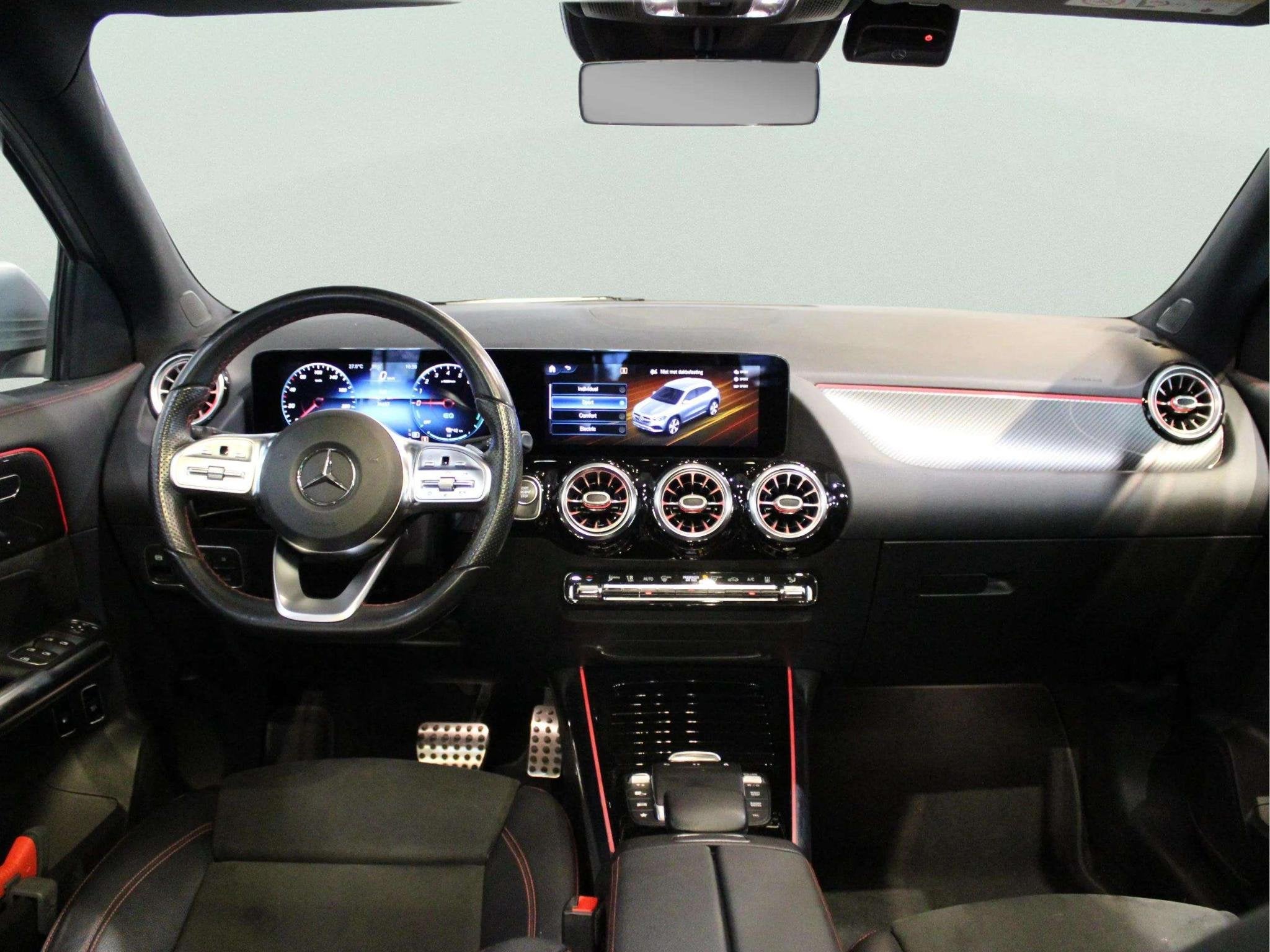 Mercedes-Benz GLA 250 e Business Solution AMG Limited | Pano, Auto's, 12 maanden, Leder en Stof, Bedrijf, Hybride Elektrisch/Benzine