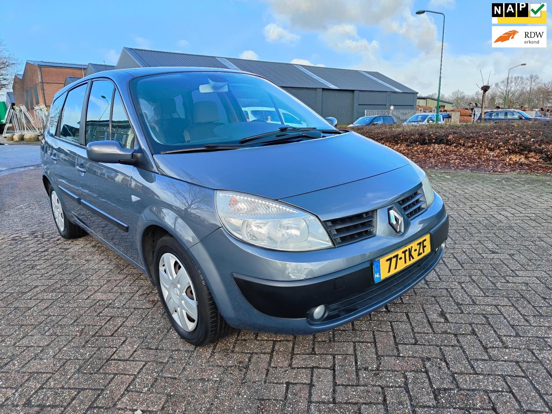 Renault Grand Scénic 1.6-16V Expression Luxe ( 6-pers), Voorwielaandrijving, Stof, Gebruikt, 4 cilinders