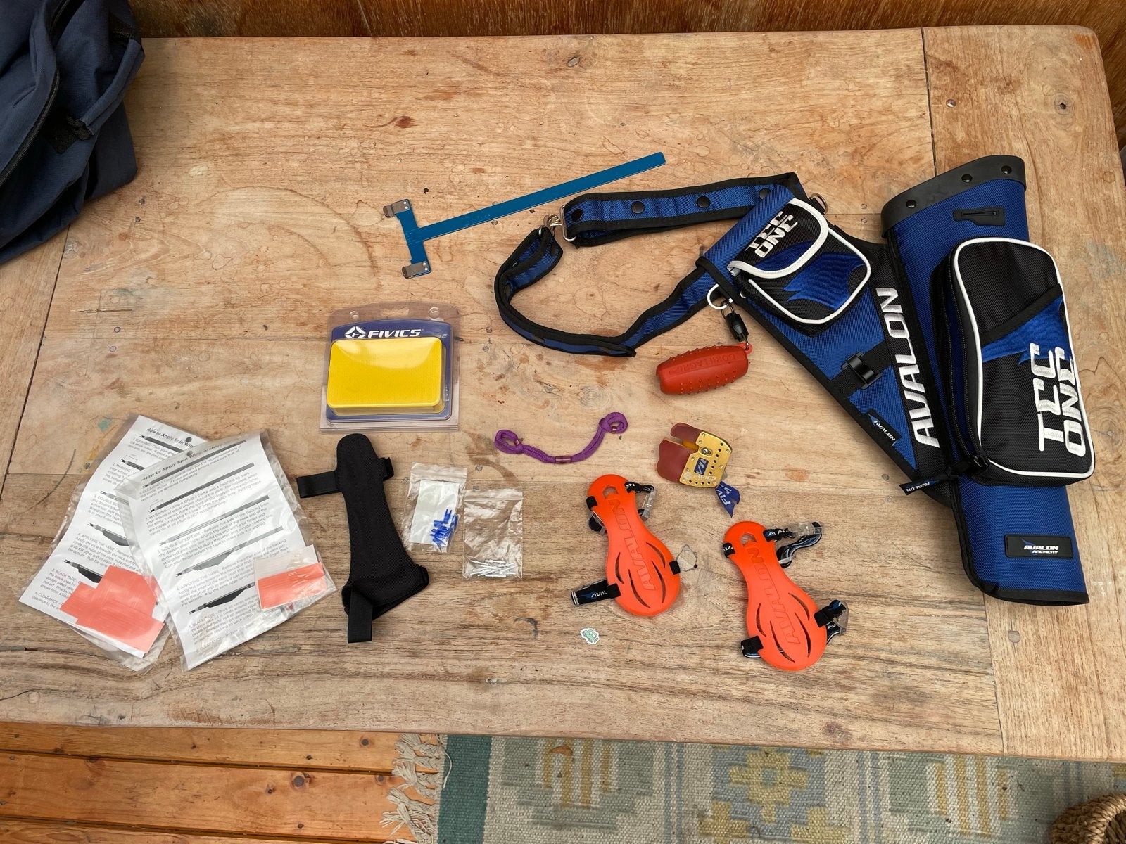 Boogschieten accessoires set - compleet voor startende schut, Ophalen of Verzenden, Zo goed als nieuw, Pijlen