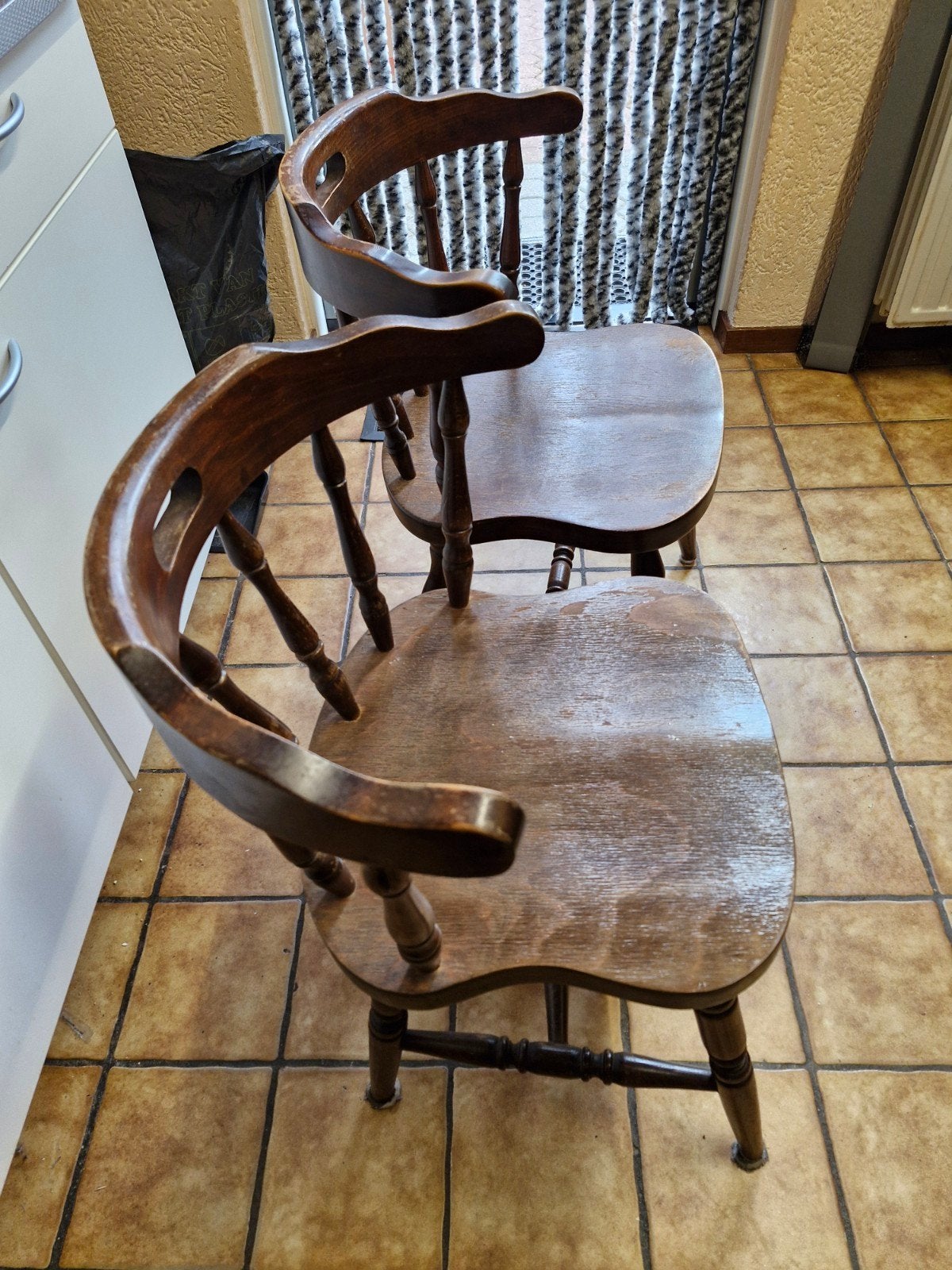2 eiken stoelen, Huis en Inrichting, Stoelen, Ophalen, Gebruikt, Twee, Bruin