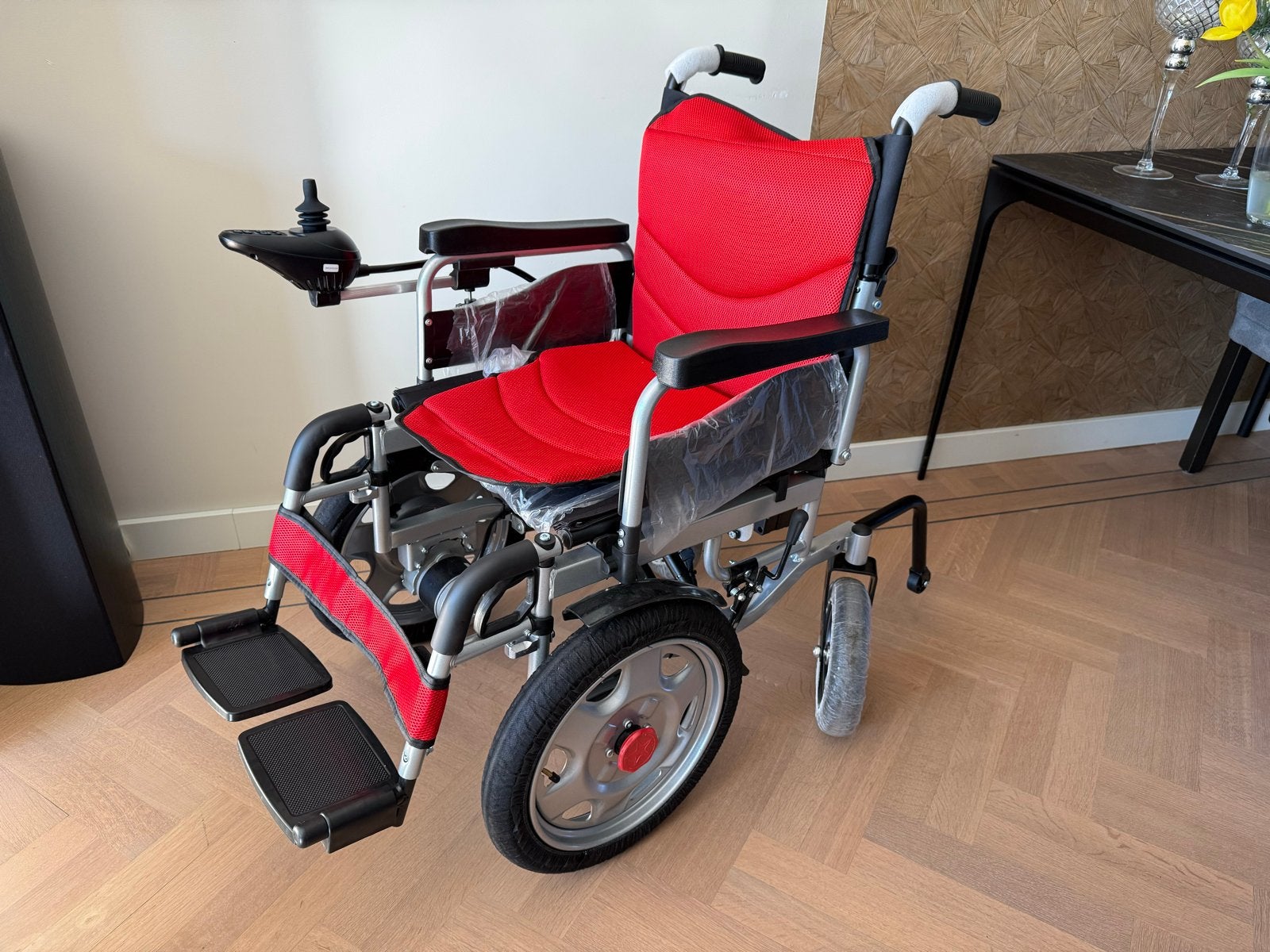 Electrische rolstoel nieuw., Diversen, Ophalen, Inklapbaar, Nieuw, Elektrische rolstoel