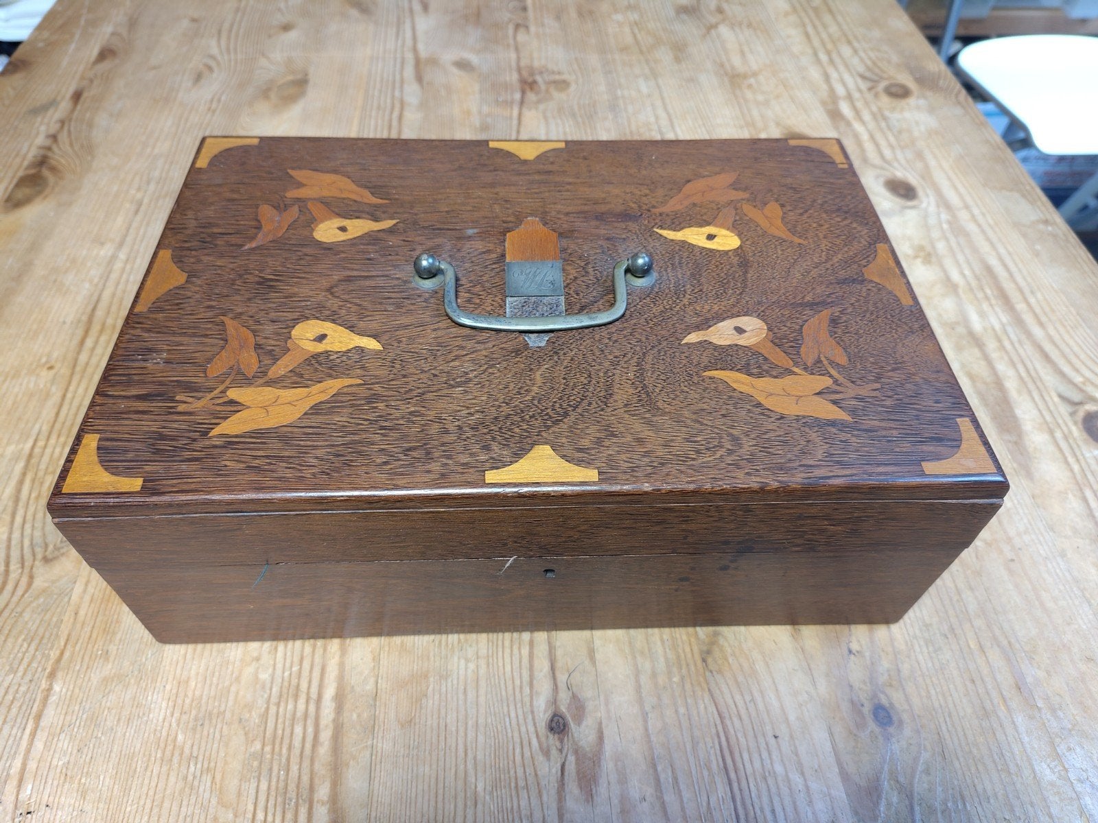 Antieke Art Nouveau Houten Kist met Inlegwerk, Ophalen