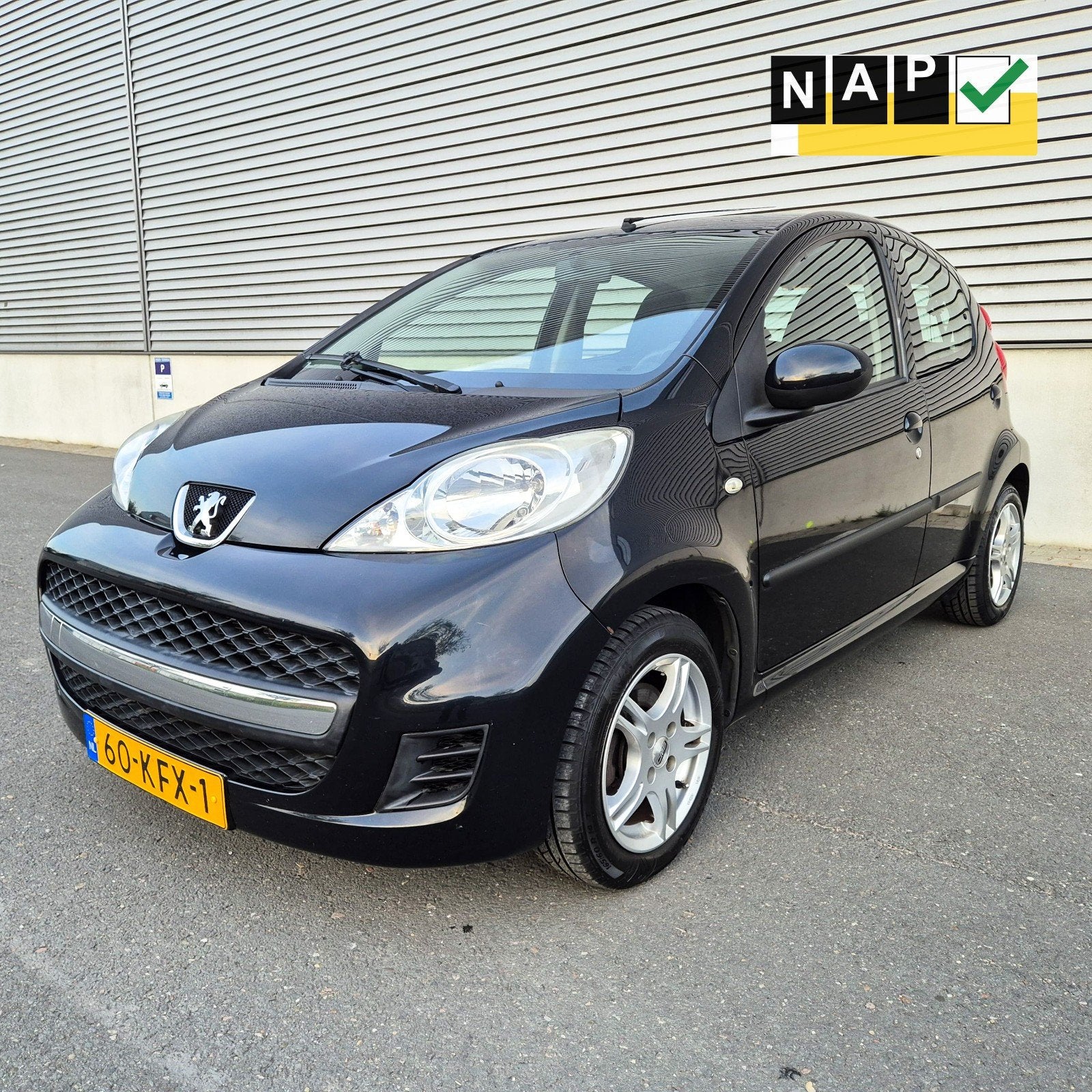 Peugeot 107 2009 | 64.965 km N.A.P |Boekjes |Airco | APK2027, Auto's, Voorwielaandrijving, 4 stoelen, Origineel Nederlands, Bedrijf