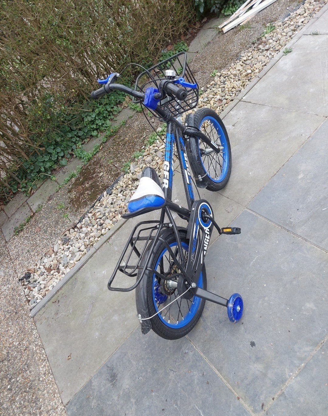 Kinderfiets (blauw) 16 inch met zijwieltjes en mandje, Fietsen en Brommers, Fietsen | Kinderfietsjes, Ophalen of Verzenden, Nieuw