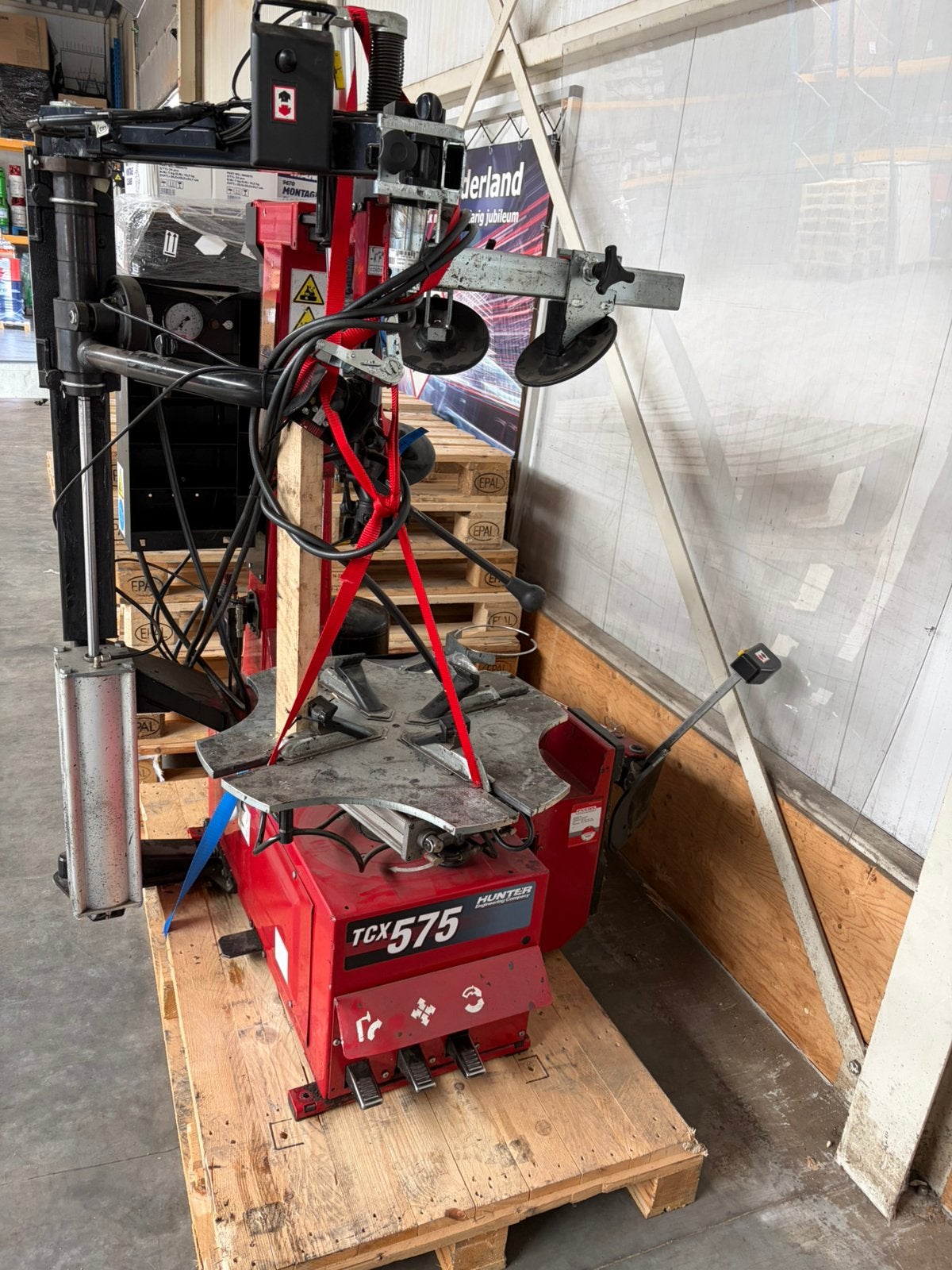 Hunter Demonteer machine TCX575 met Leverles kop en hieldr., Ophalen of Verzenden, Mduinkerken@jaritechniek.nl, Eql, 7903AZ