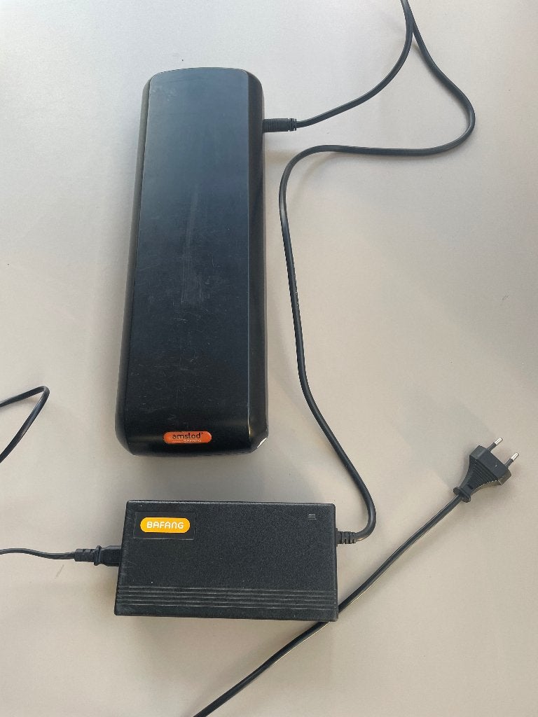 Bafang fiets accu 600 Wh in goede staat met lader, Ophalen, Gebruikt