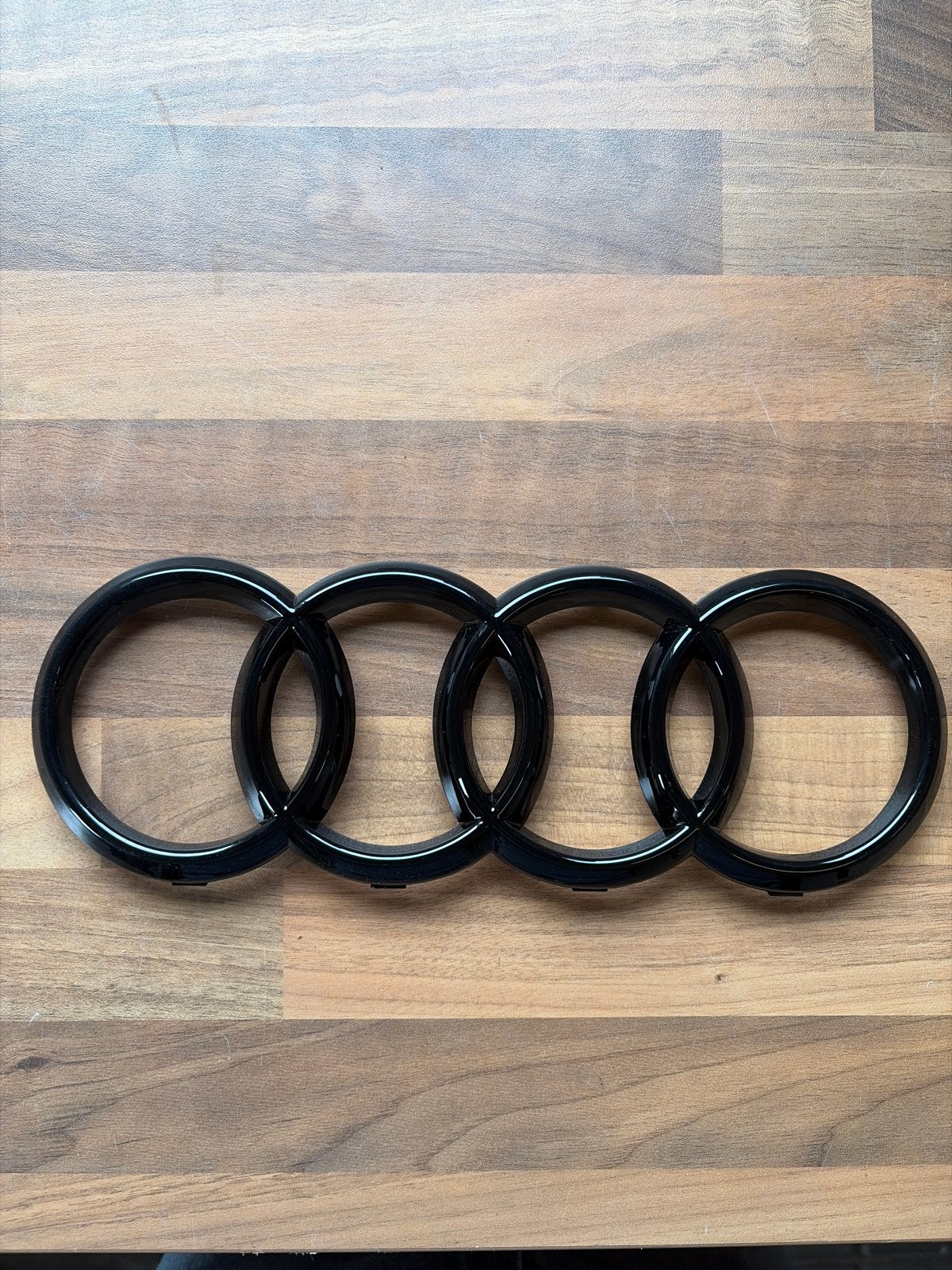 Audi logo voor grill A3 & A5 2010-2018 273mm Zwart, Voor, Nieuw, Bumper, Audi