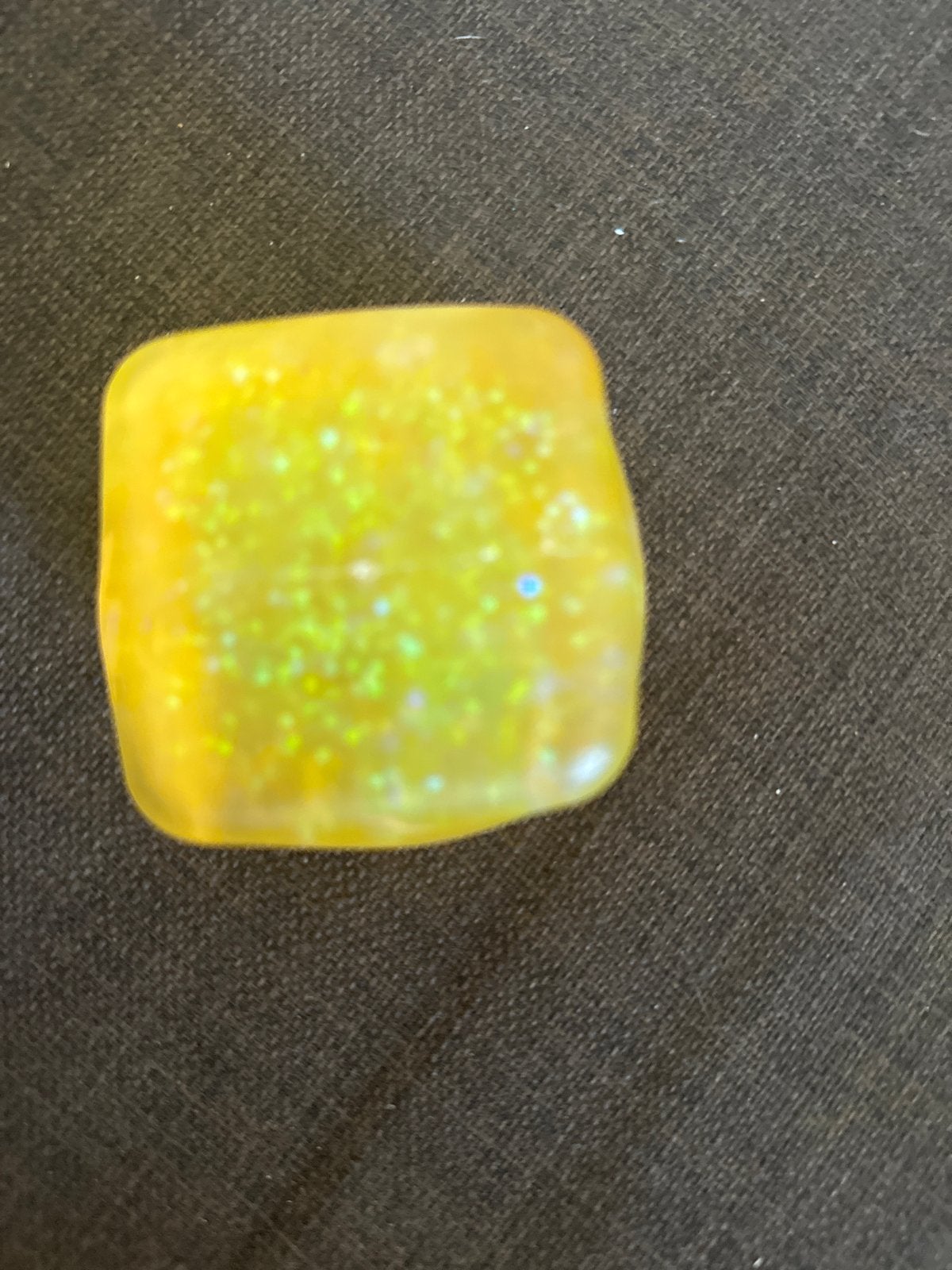 Gele Squishy Stressbal met Glitters, Kinderen en Baby's, Speelgoed | Overig, Ophalen, Zo goed als nieuw, Jongen of Meisje