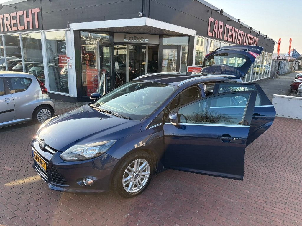 Foto 21 van Ford FOCUS Wagon 1.0 EcoBoost Titanium | trekhaak | 6versn |