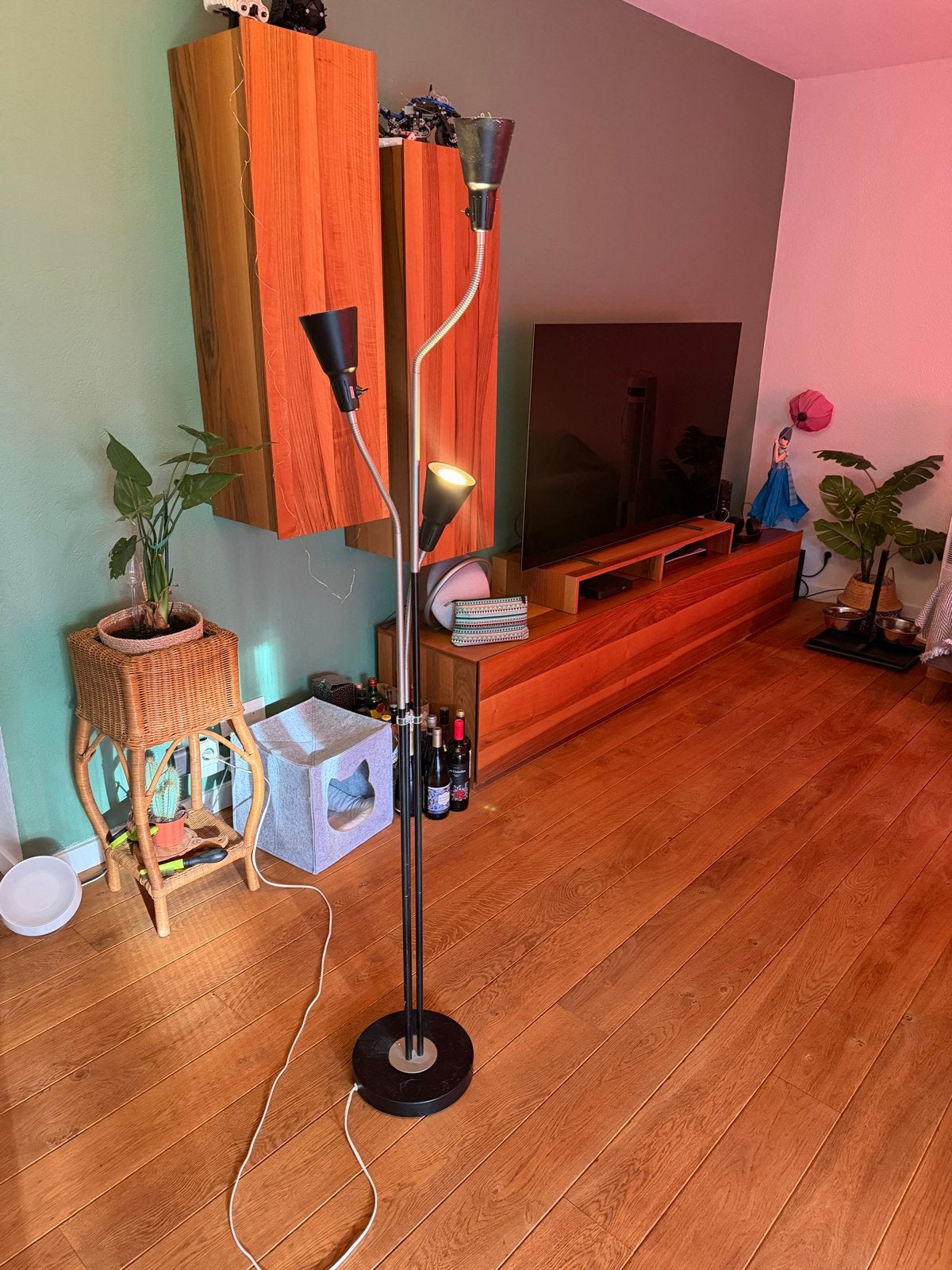 Ikea Vloerlamp met 3 Verstelbare Spots, Ophalen, Gebruikt, E27 (groot), Metaal