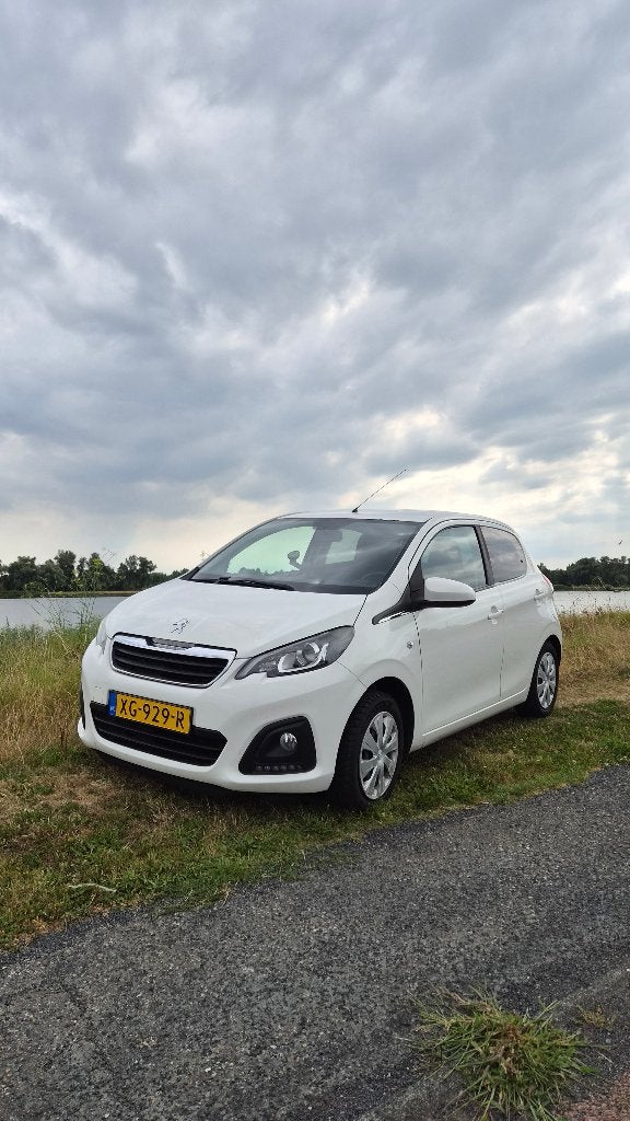 Peugeot 108 1.0 E-vti 72pk 5D 2019 Wit, Auto's, Peugeot, Voorwielaandrijving, Stof, Zwart, 4 stoelen