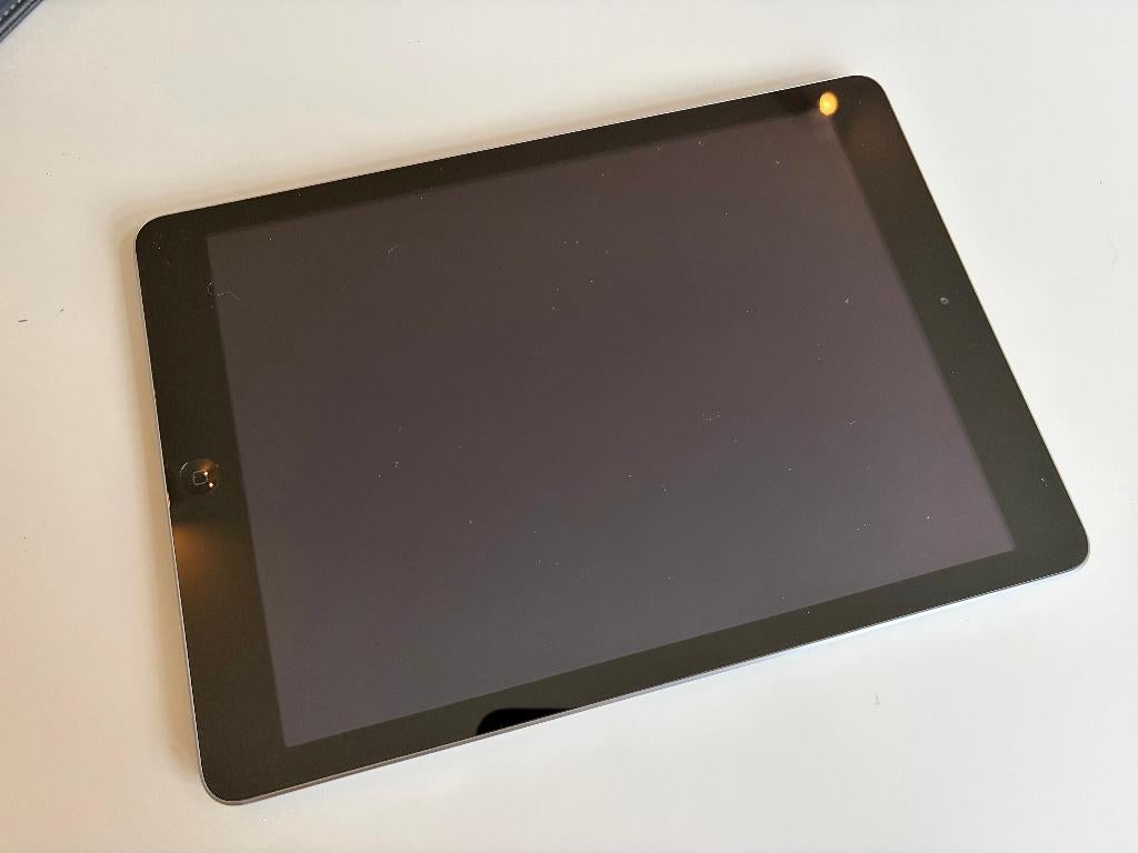 Apple Ipad Air model A1474 perfecte staat, Computers en Software, Apple iPads, 10 inch, Verzenden, Apple iPad Air, Zo goed als nieuw