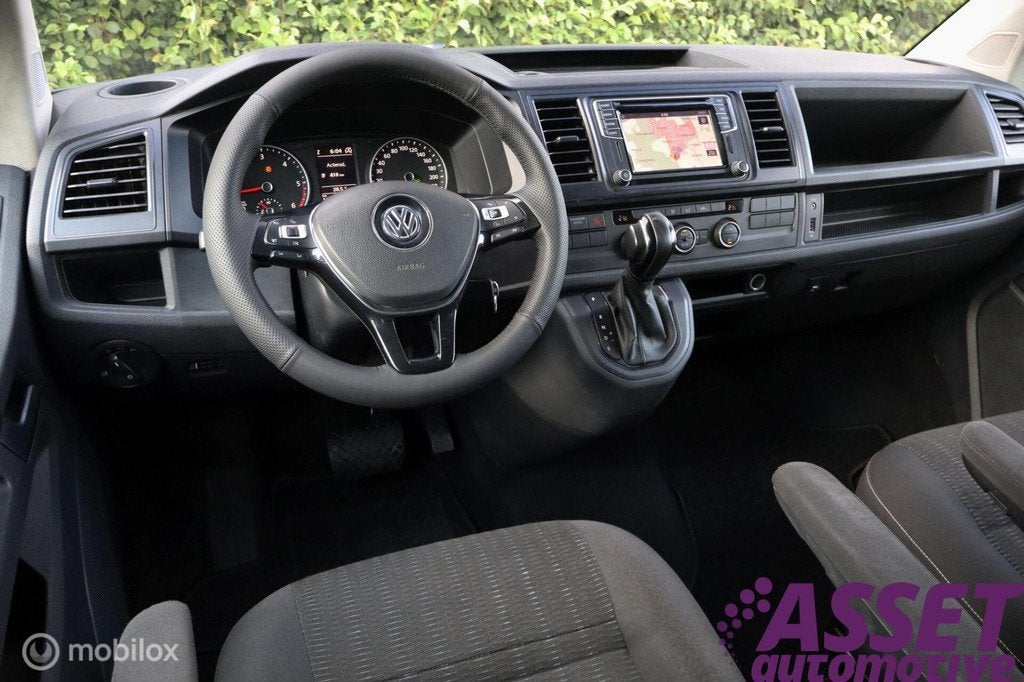 Volkswagen T6 Caravelle DC 2.0 TDI aut L2H1 navi | pdc, Auto's, Stof, Gebruikt, Euro 6, 4 cilinders