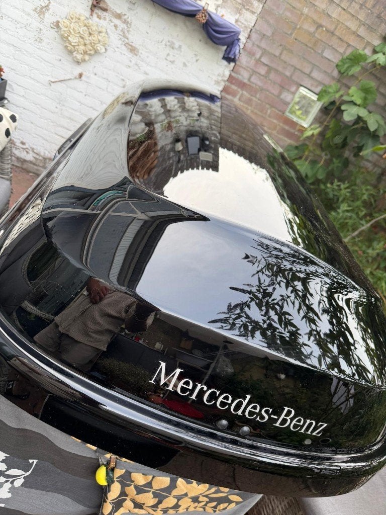 Mercedes-Benz dakkoffer inclusief dakdragers., Ophalen, Zo goed als nieuw