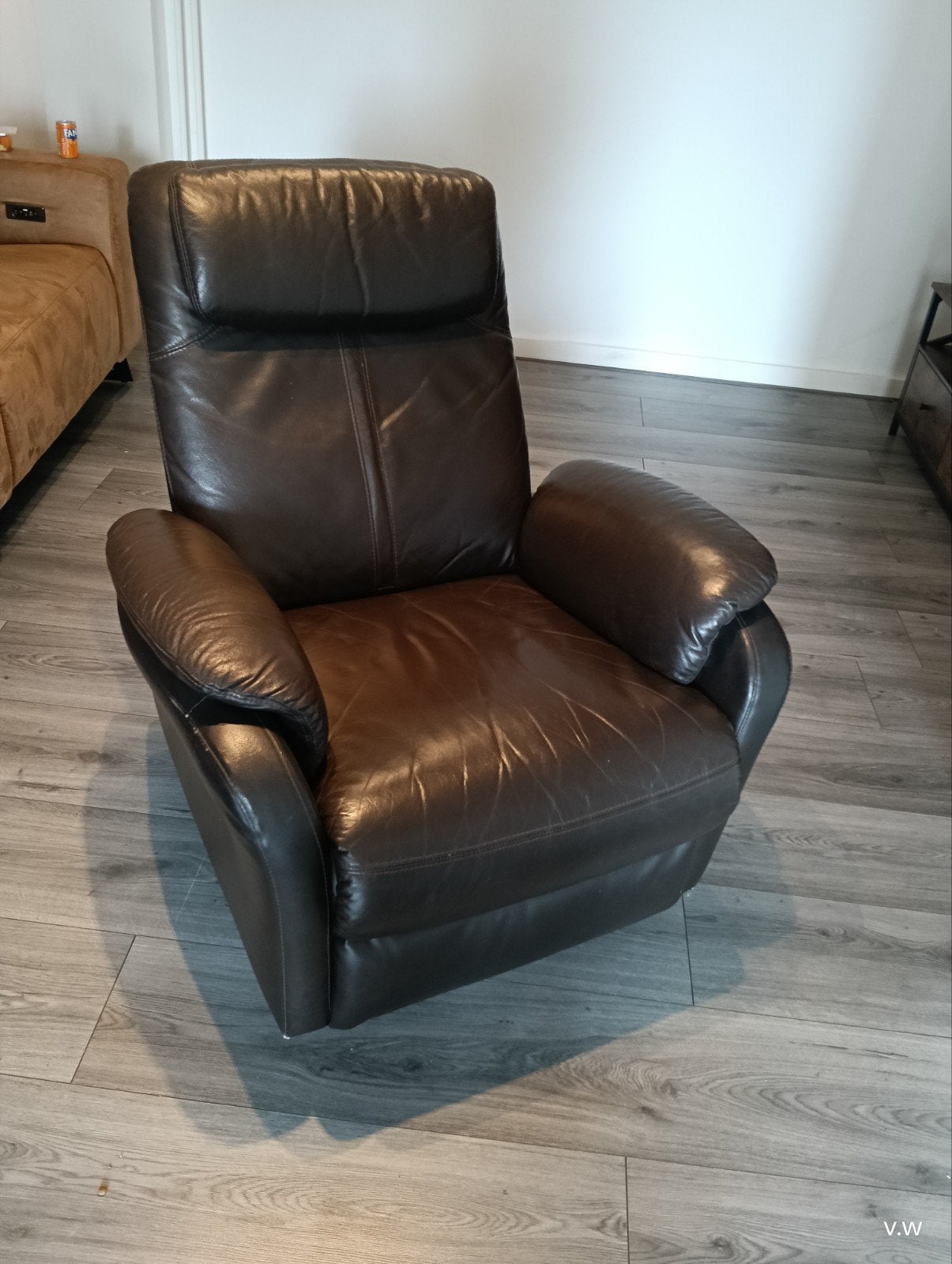 Comfortabele bruine leren relaxfauteuil, Ophalen, Gebruikt, Klassiek, Comfort, 50 tot 75 cm
