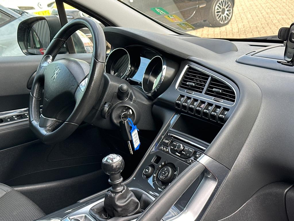 Peugeot 3008 1.2 PureTech Allure Panoramadak - Clima - Navi, Auto's, Peugeot, Voorwielaandrijving, Gebruikt, Euro 6, 1199 cc
