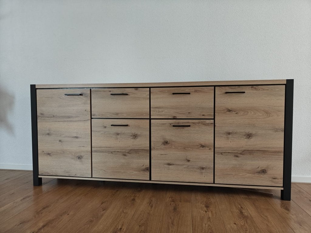 Eiken dressoir met zwarte afwerking | Meubella acapulco, Ophalen, Met deur(en), Zo goed als nieuw, 200 cm of meer