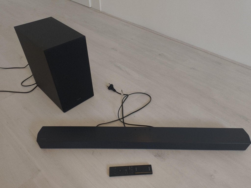 Samsung HW-C450/XN Soundbar met draadloze subwoofer, Ophalen, Met externe subwoofer, Zo goed als nieuw