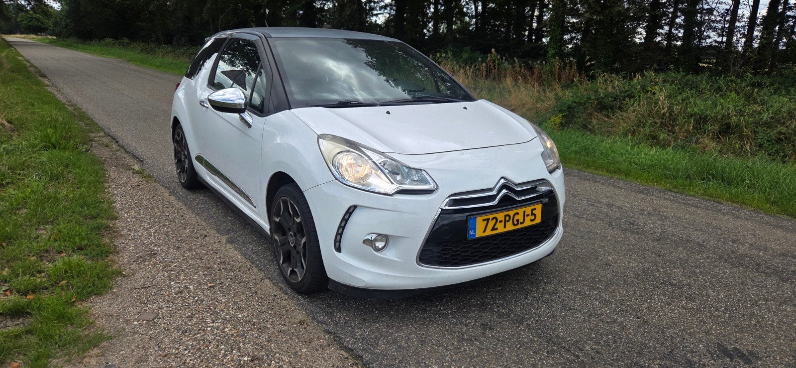 Citroën DS3 1.6 THP 2011 Wit, 15 km/l, Origineel Nederlands, Handgeschakeld, 570 kg