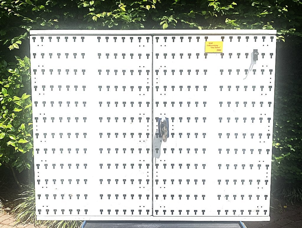 Mooie gereedschapskast. Metalen kast in prima staat., Ophalen, Zo goed als nieuw