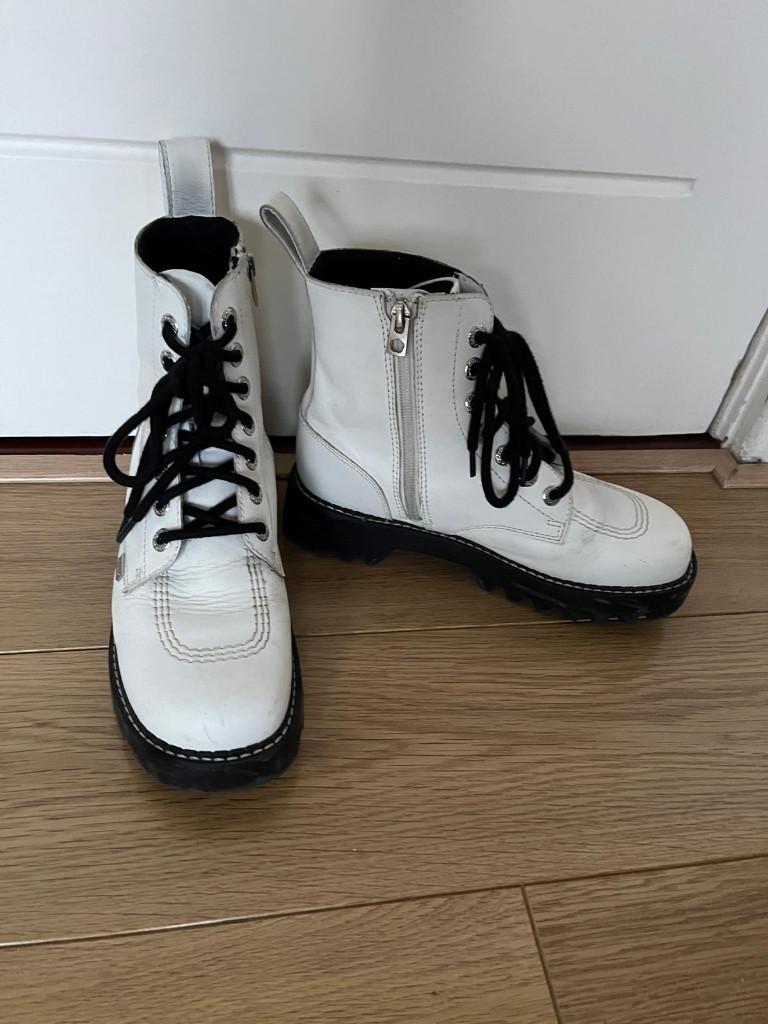 Witte Kickers laarzen maat 38, Hoge laarzen, Wit, Ophalen of Verzenden, Kickers