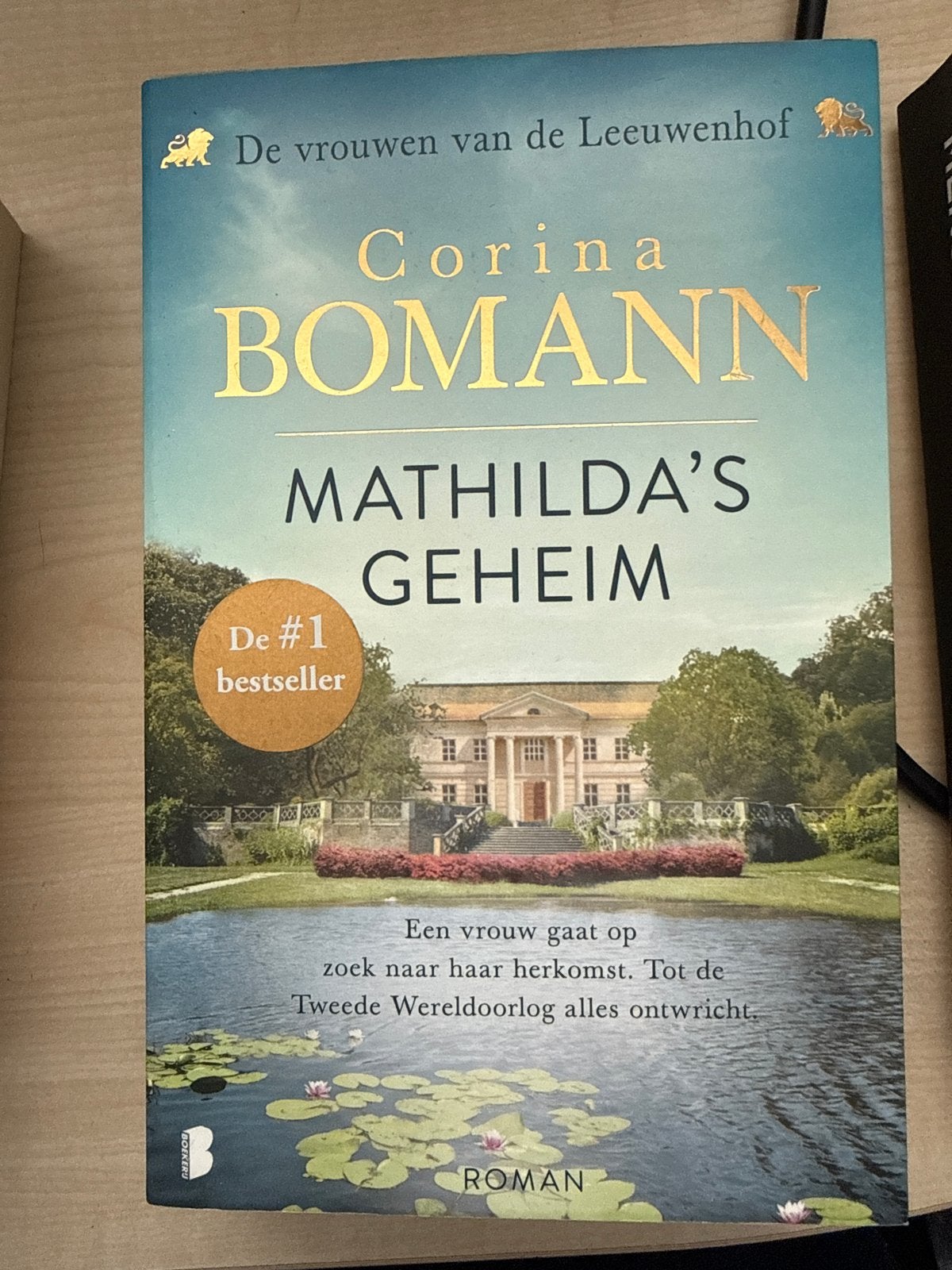 Mathilda's Geheim - Corina Bomann (De vrouwen van de Leeuwen, Ophalen of Verzenden, Gelezen
