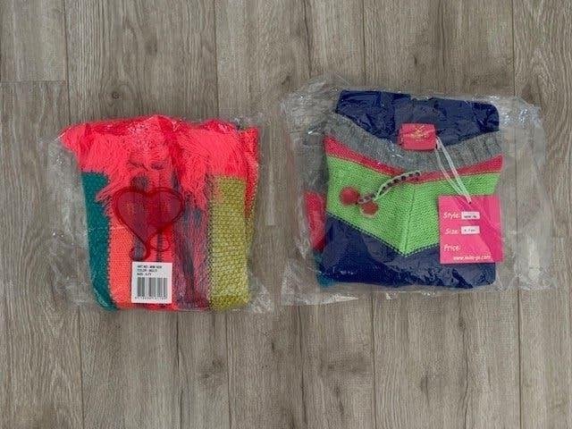 Poncho en vestje Mim Pi maat 110, Meisje, Trui of Vest, Nieuw, Ophalen of Verzenden