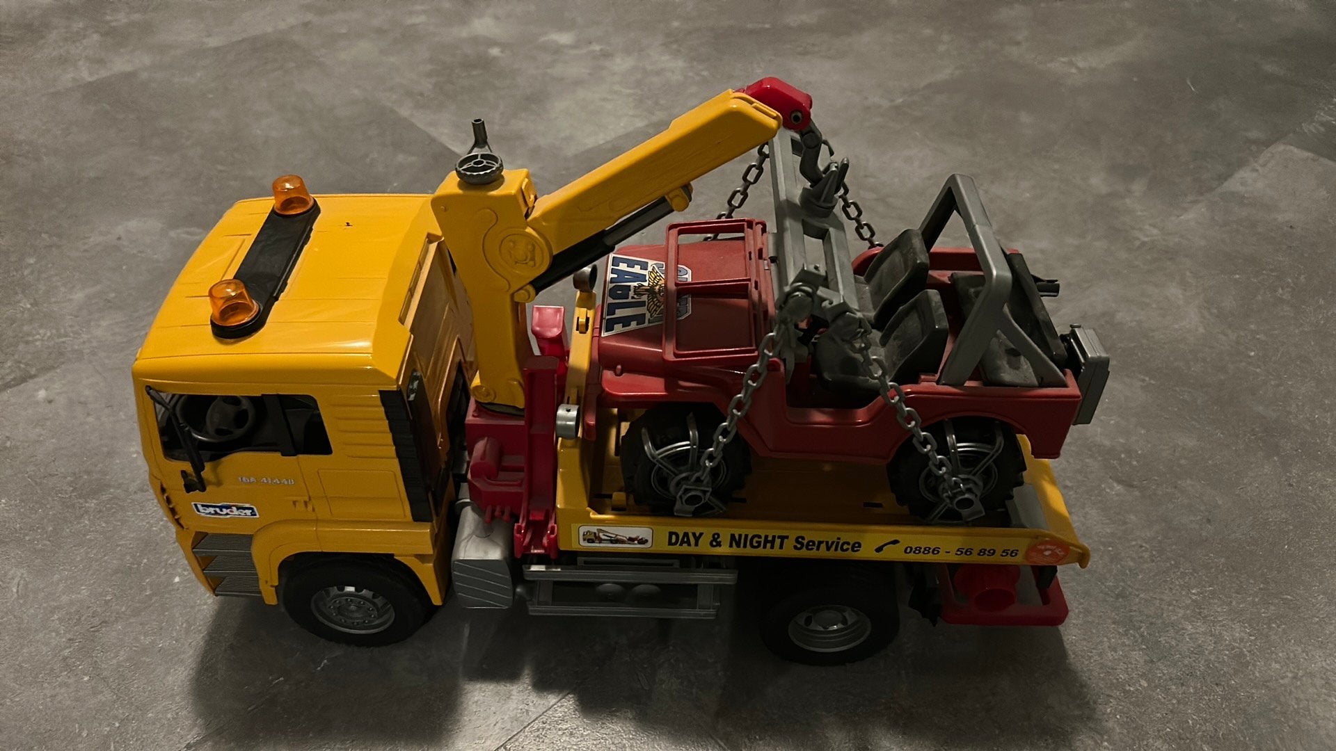 Bruder MAN TGA Takelwagen met Jeep 02750 | Goede staat, Ophalen, Zo goed als nieuw