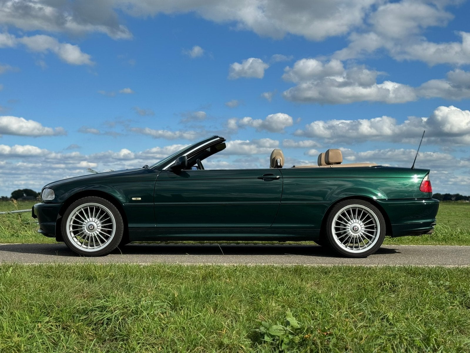 BMW 323ci E46 Cabrio, Automaat, Achterwielaandrijving, Beige, Cabriolet