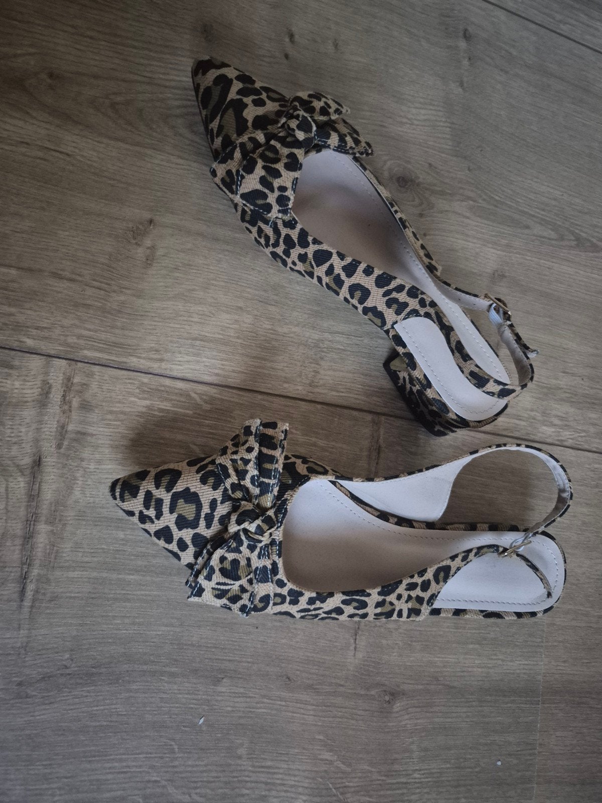 Nieuwe slingbacks met luipaardprint - Maat 39, Ophalen of Verzenden, Nieuw, Bruin, Pumps