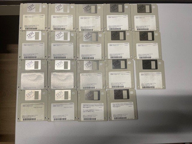 IBM OS/2 2.1 Floppy Disks - Complete Set, Computers en Software, Vintage Computers, Ophalen of Verzenden, IBM