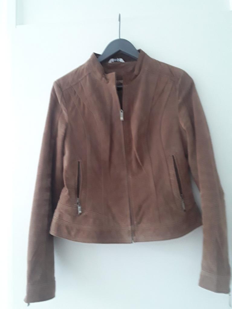 Suede jasje bruin camel kort M, Ophalen of Verzenden, Zo goed als nieuw, Bruin