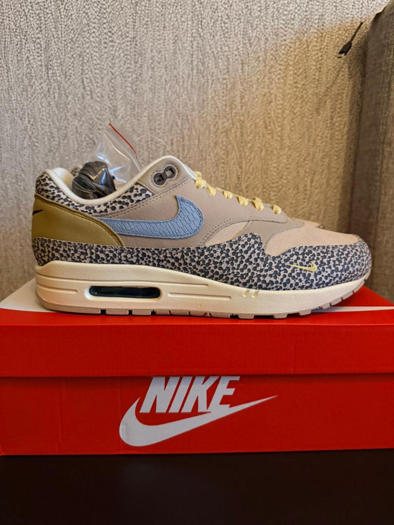Nike air max 1 cobblestone/worn blue 44,5, Kleding | Heren, Schoenen, Ophalen, Nieuw, Blauw