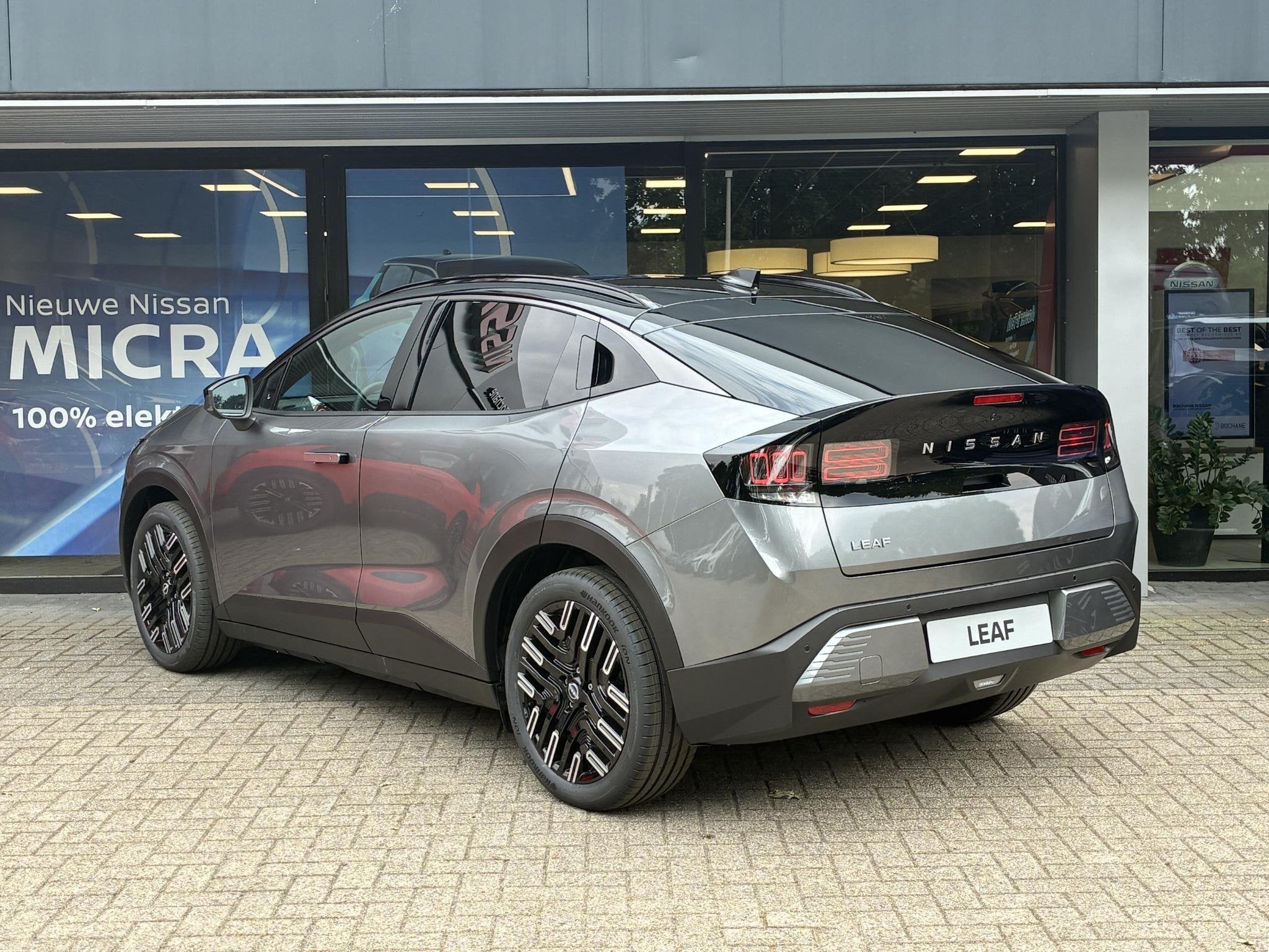Nissan LEAF Evolve 52 kWh | DEMO | 52 kWh | Lederen bekledin, Auto's, Met garantie (alle), 177 pk, Zilver of Grijs, Te koop