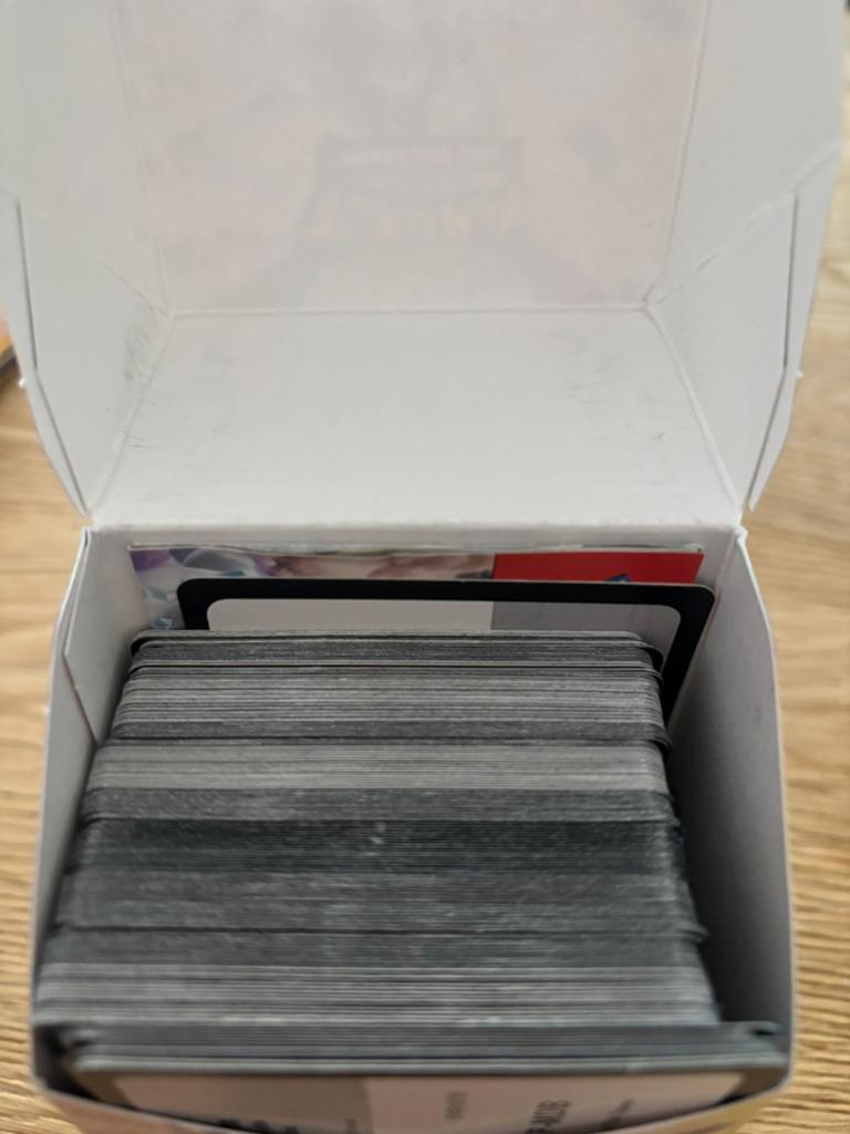 Pokemon code kaarten booster doosje vol, Ophalen of Verzenden, Meerdere kaarten