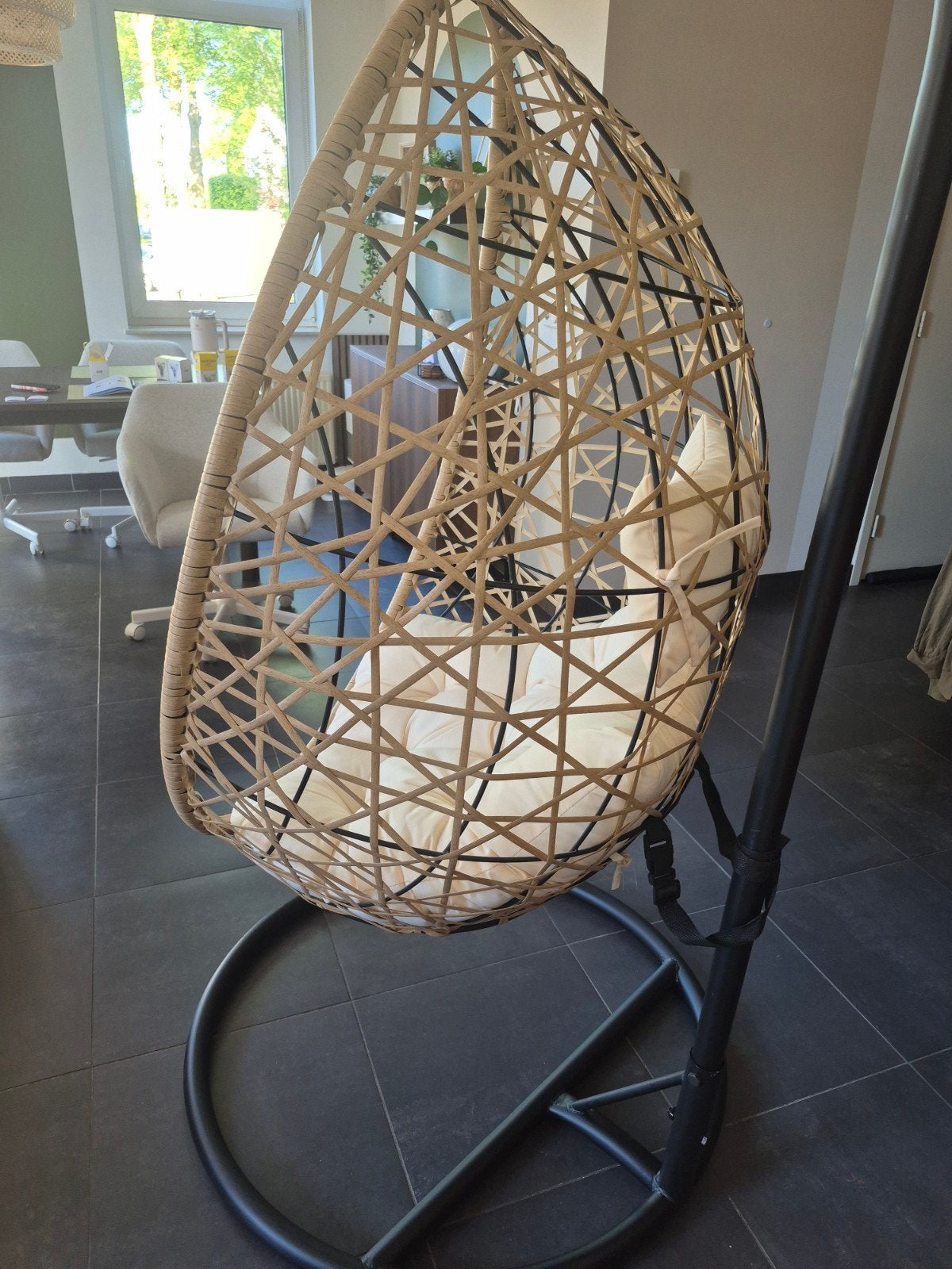 EI hangstoel, Tuin en Terras, Ophalen, Zo goed als nieuw, Metaal