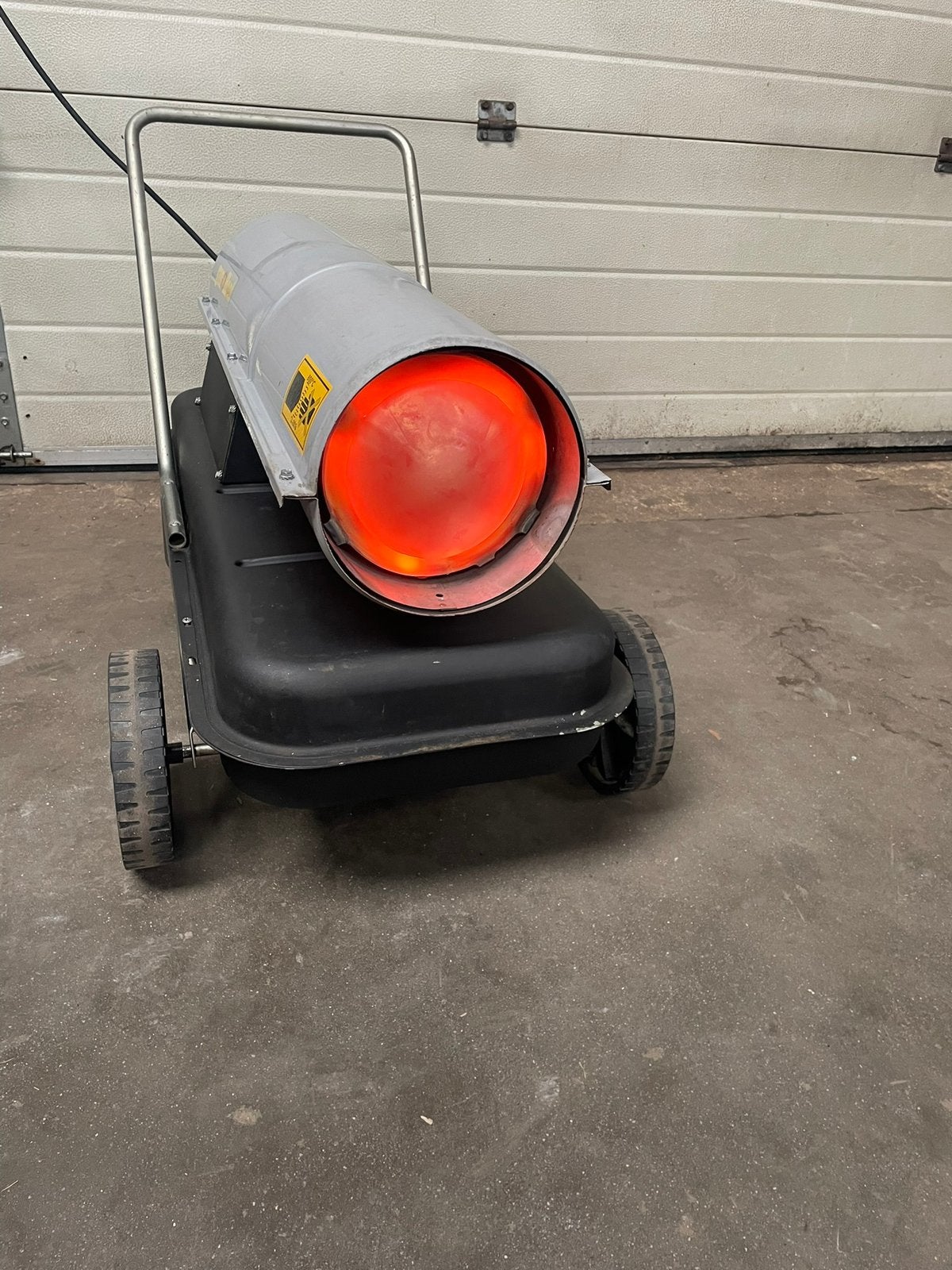 Sunheat SH30 heteluchtkanon diesel heater, Ophalen, 30 tot 80 cm, Gebruikt, Kachel