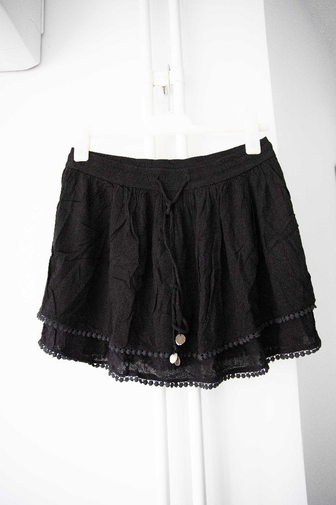 Korte zwarte rok Pelagiza Ibiza maat XL (valt als M), Maat 38/40 (M), Pelagiza, Zwart, Ophalen of Verzenden