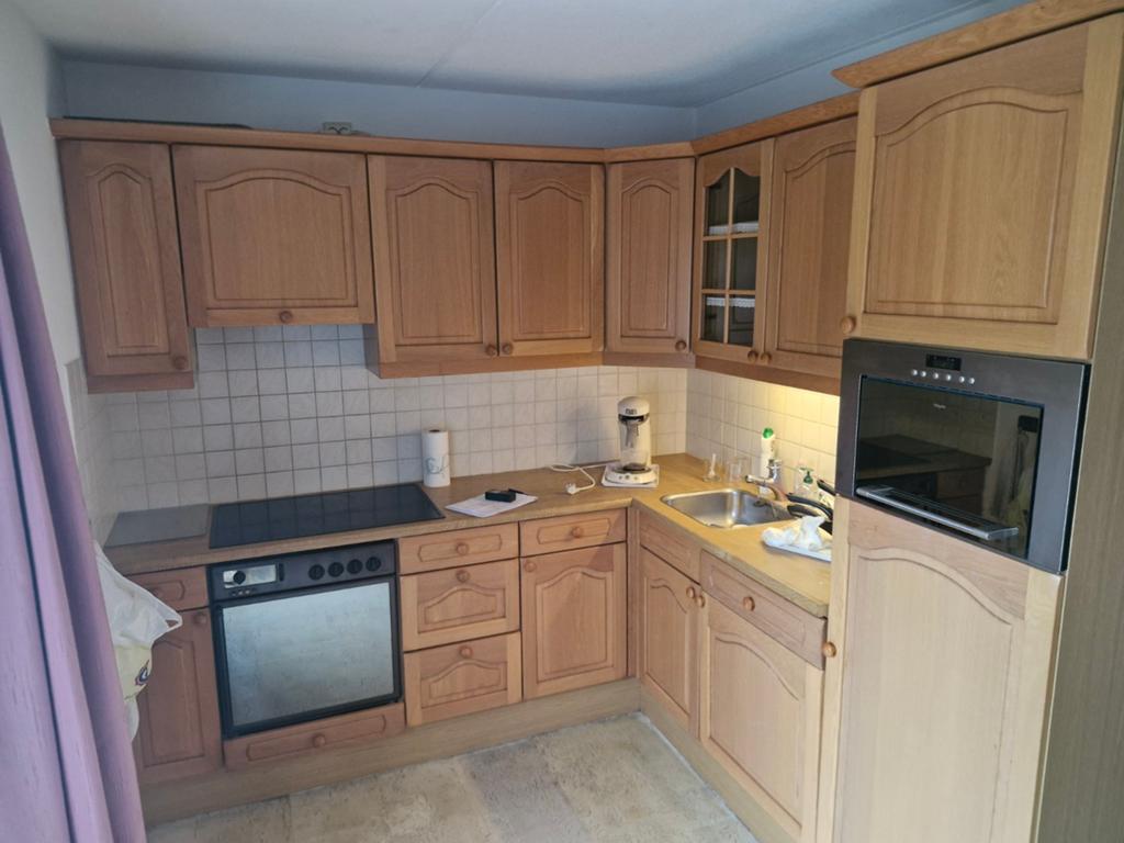Complete eiken hoekkeuken met inbouwapparatuur, Huis en Inrichting, Keuken | Complete keukens, Ophalen, Gebruikt, Bruin, Hoekkeuken