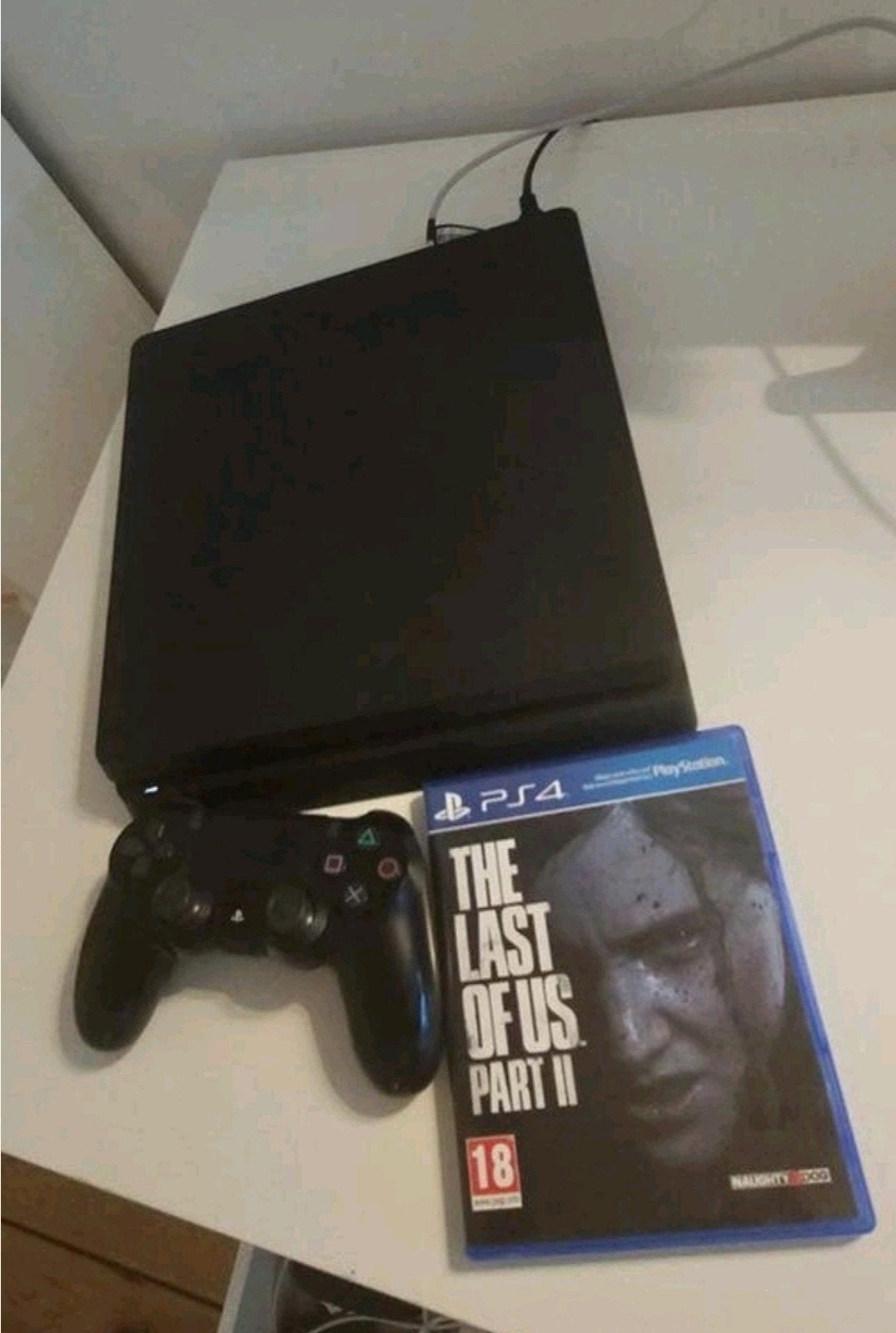 PlayStation 4 met The Last of Us Part 2 en controller, Spelcomputers en Games, Spelcomputers | Sony PlayStation 4, Ophalen of Verzenden