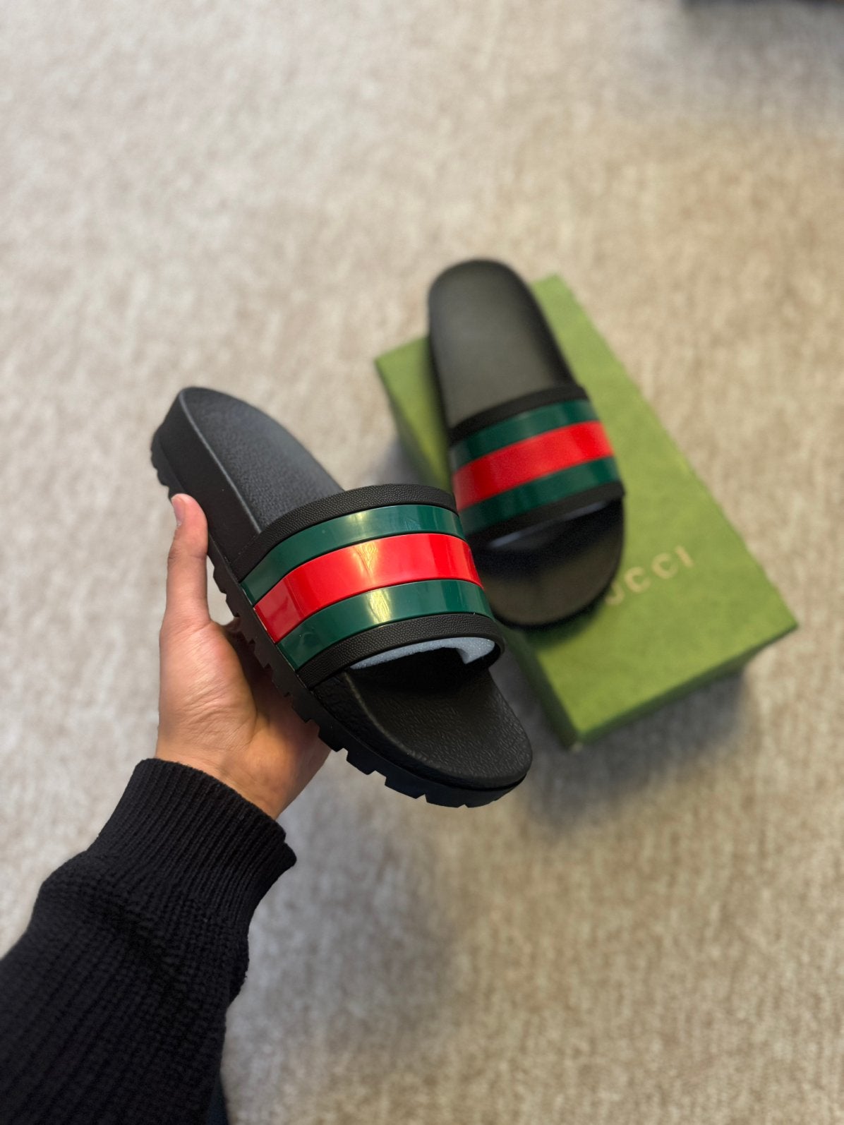 Gucci slippers, Kleding | Heren, Ophalen of Verzenden, Nieuw, Zwart